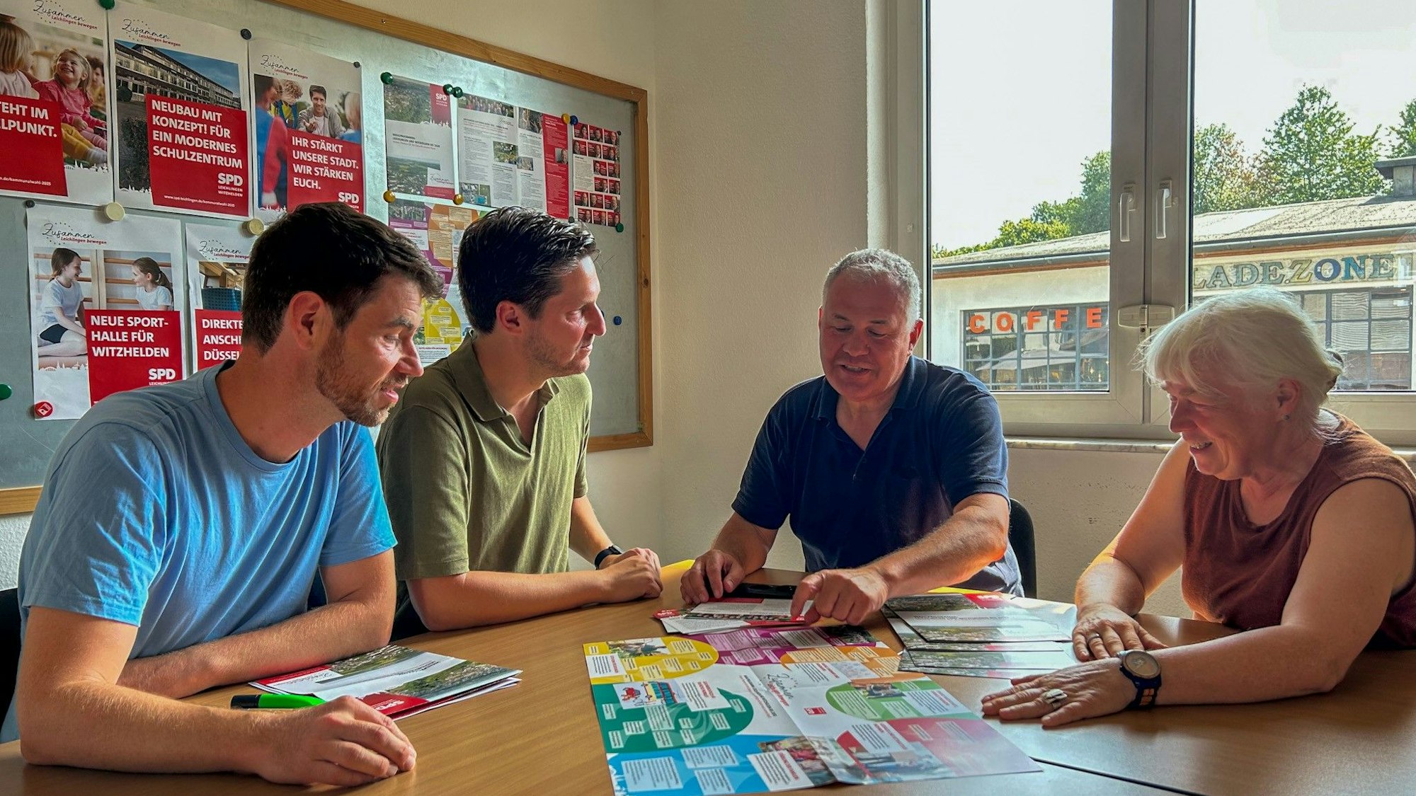 Gehen mit mehreren Schwerpunkten in den Wahlkampf: Die SPD Leichlingen um Tobias Rottwinkel (v.l.). Dominik Laufs (Fraktionsvorsitzender), Frank Steffes (Bürgermeister) und Yvonne Göckemeyer.
