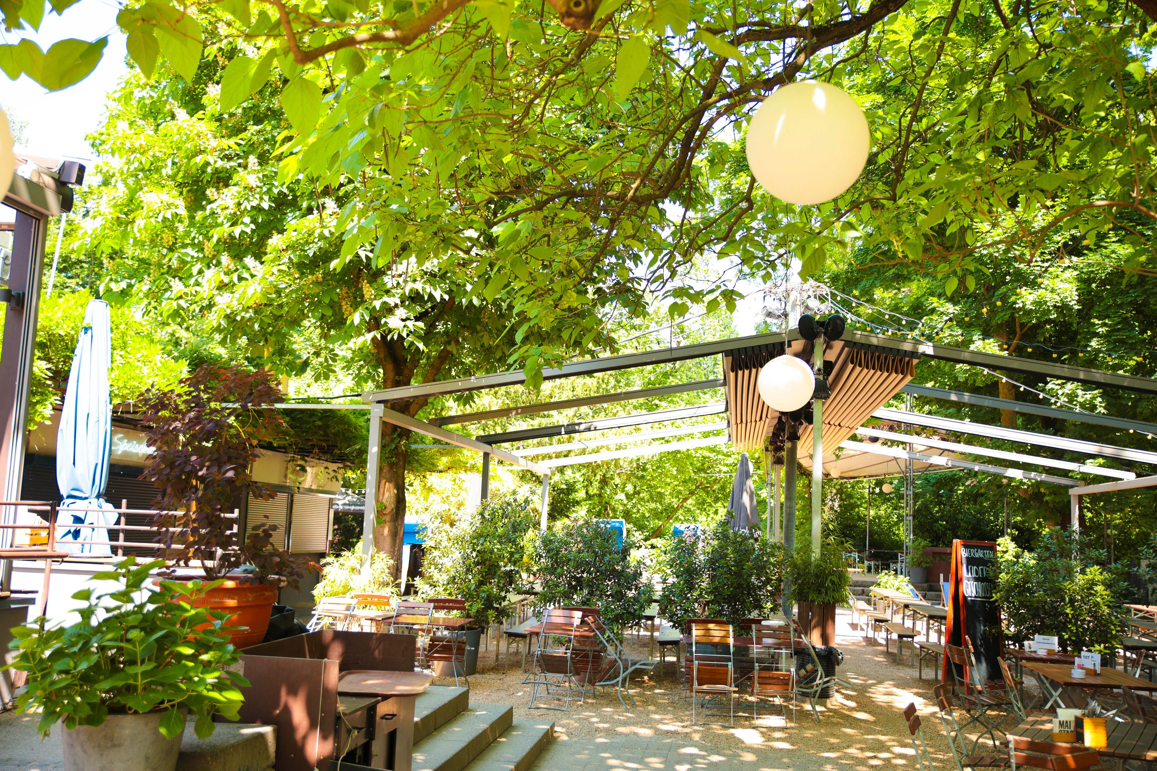 Der Biergarten im Stadtgarten.