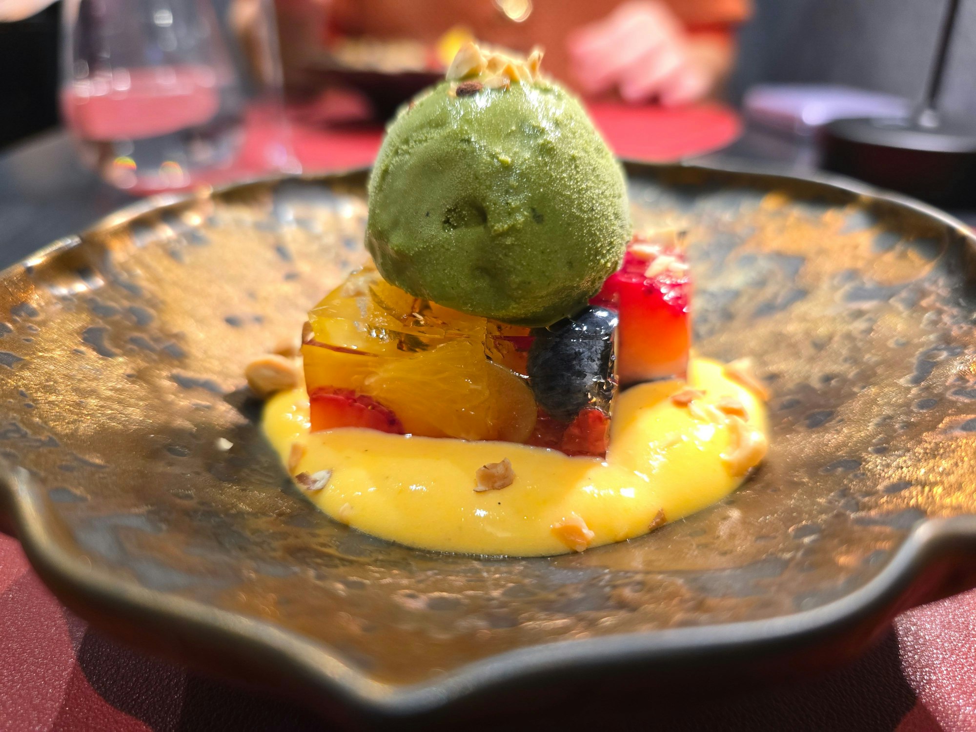 Matcha-Eis als Dessert