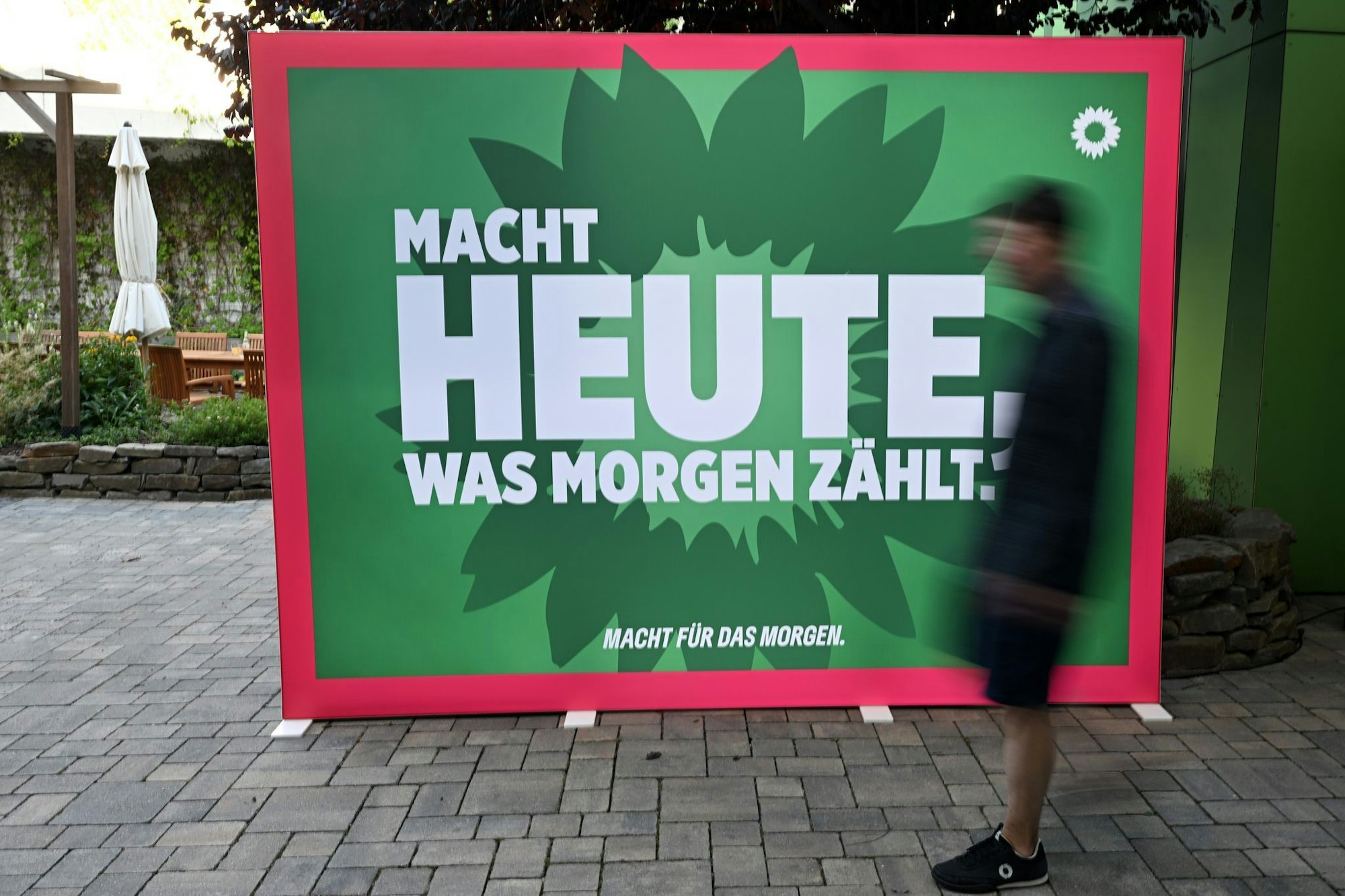 Die Grünen wollen im Kommunalwahlkampf in Nordrhein-Westfalen mit Antworten auf die Klima-Krise und galoppierende Mietpreise punkten. (Symbolbild)