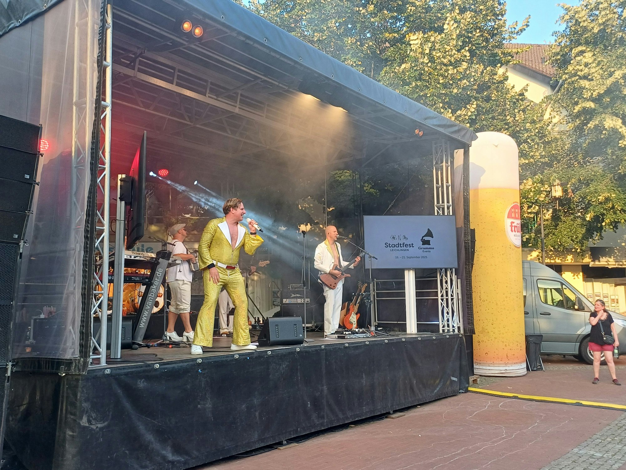 Band auf der Bühne