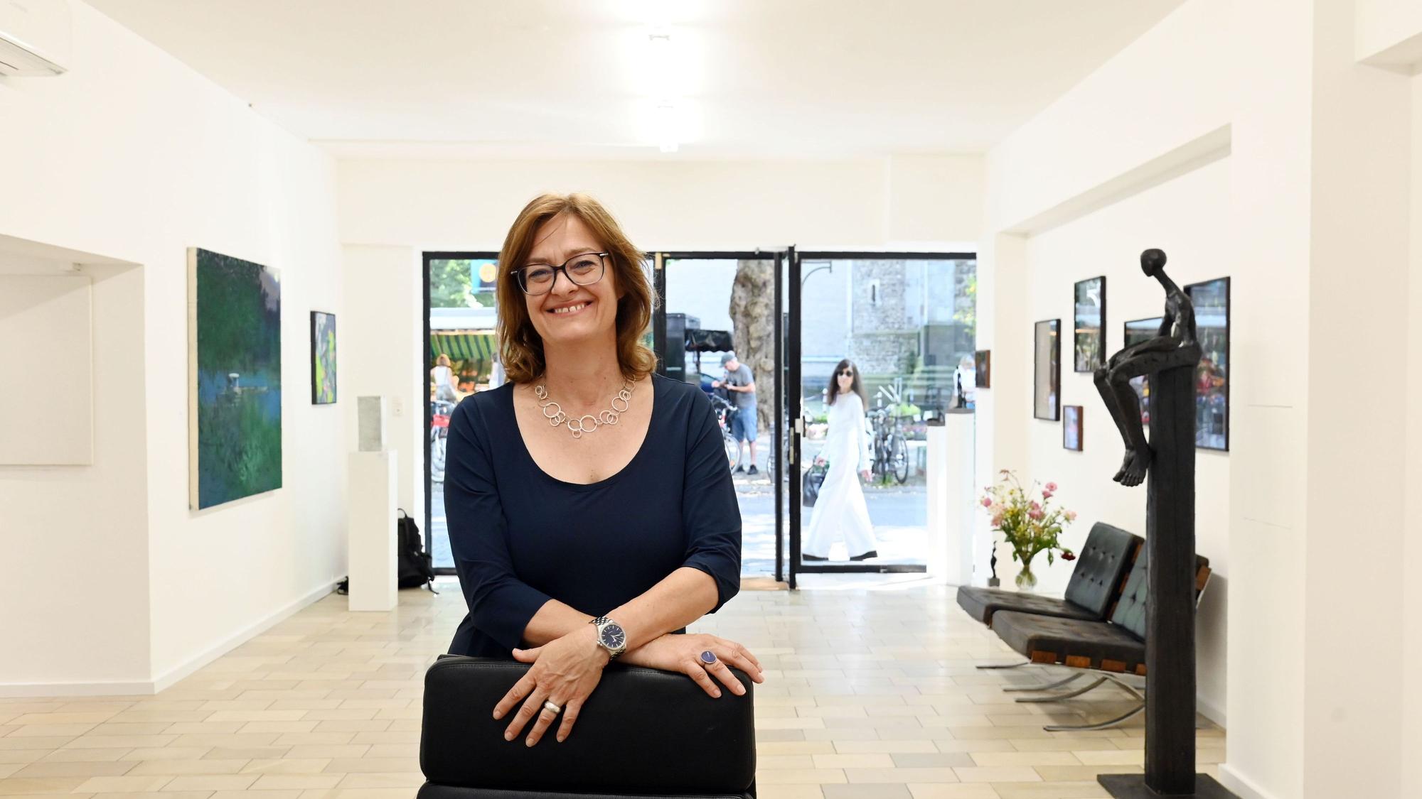 Margrit ten Hoevel eröffnete eine Galerie am Apostelnkloster.