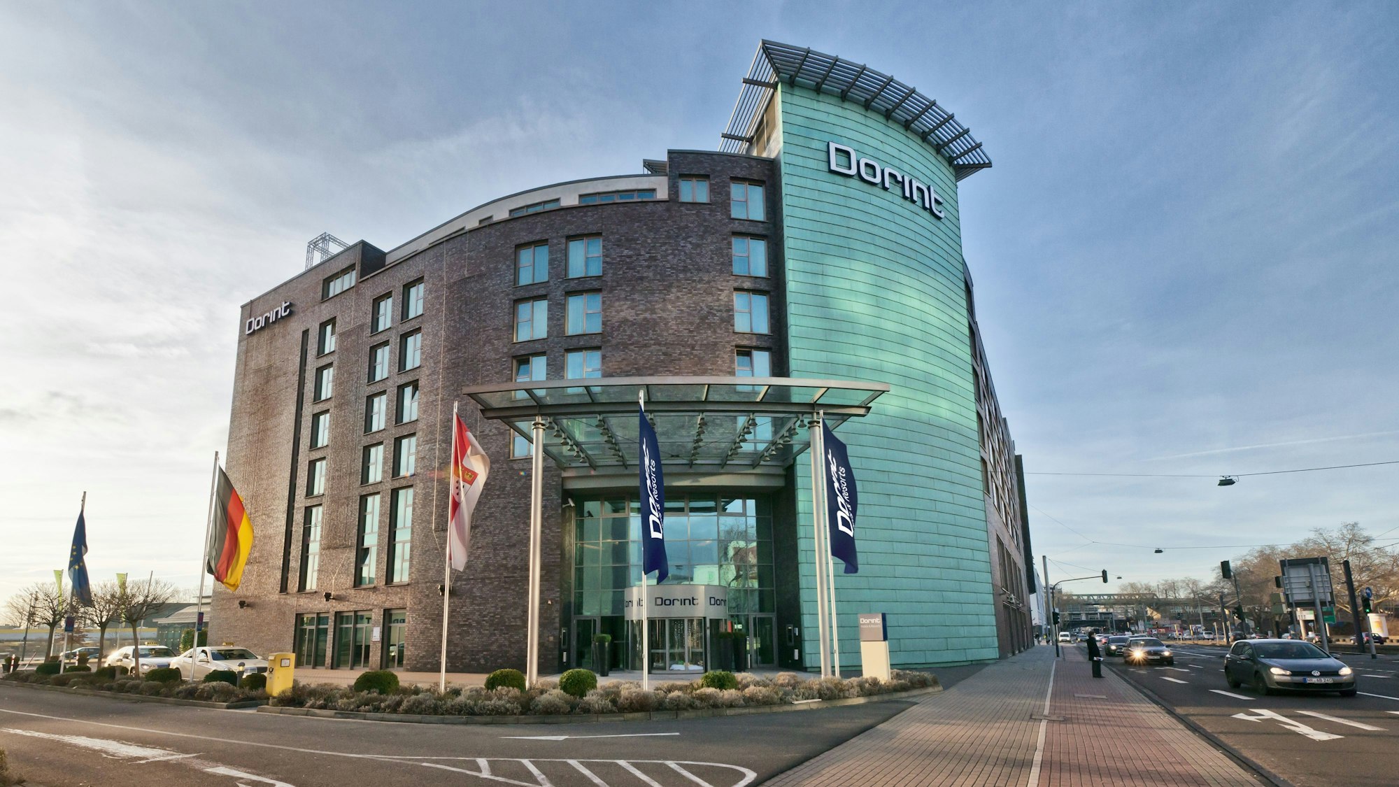 Die Außenfassade des Dorint-Hotels an der Kölner Messe