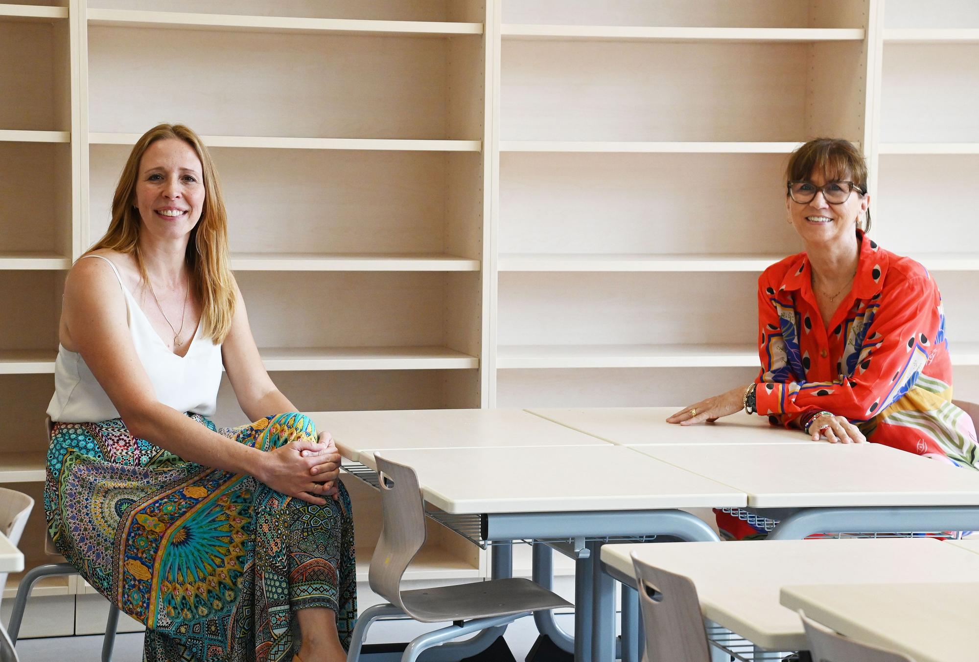 Anne Lena Ritter (li.), Leiterin des Amtes für Schulentwicklung, und Petra Rinnenburger, technische Betriebsleiterin der städtischen Gebäudewirtschaft.