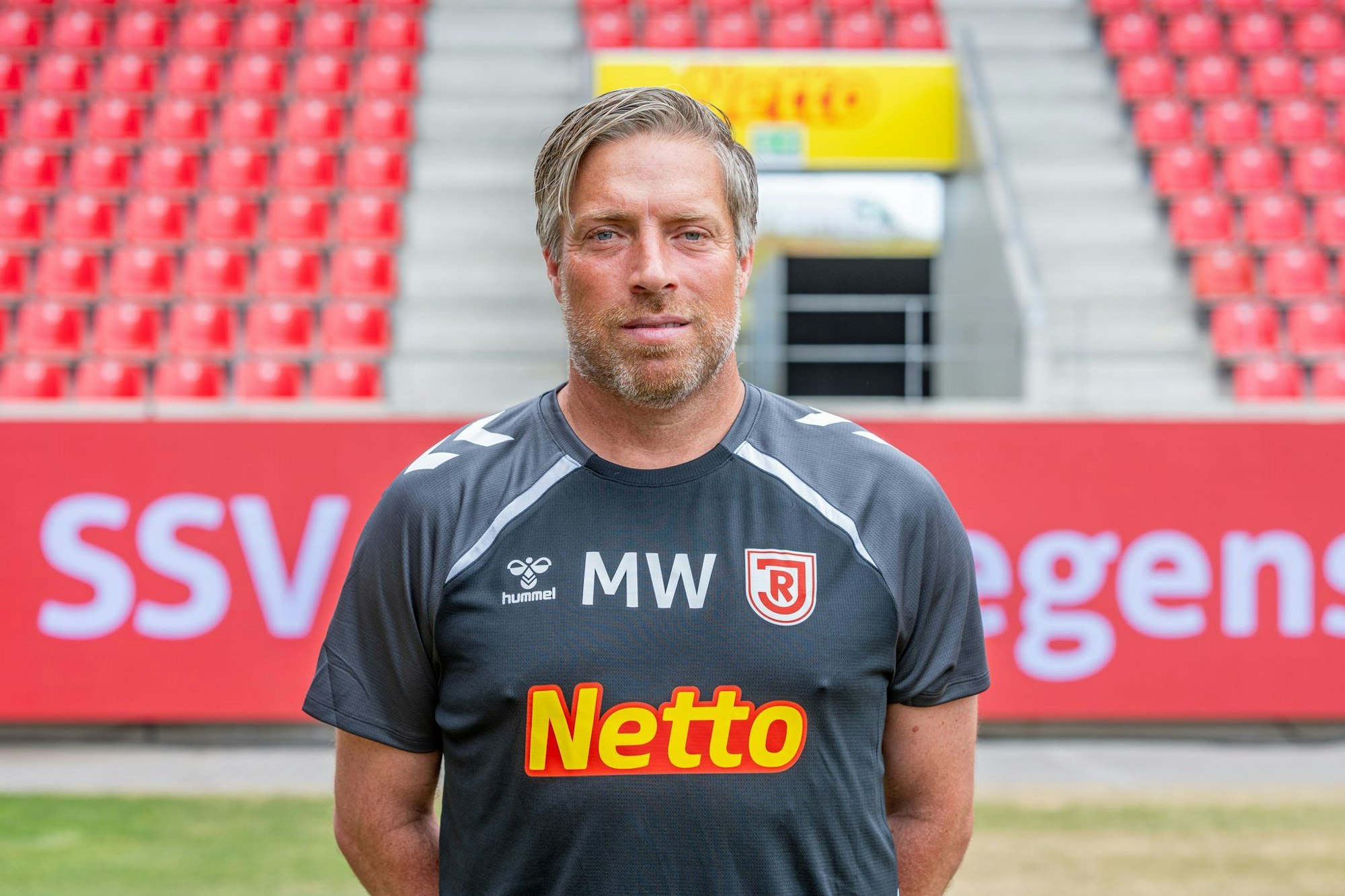 Regensburgs Michael Wimmer trifft im DFB-Pokal auf seinen Trainer-Kumpel Lukas Kwasniok vom 1. FC Köln.