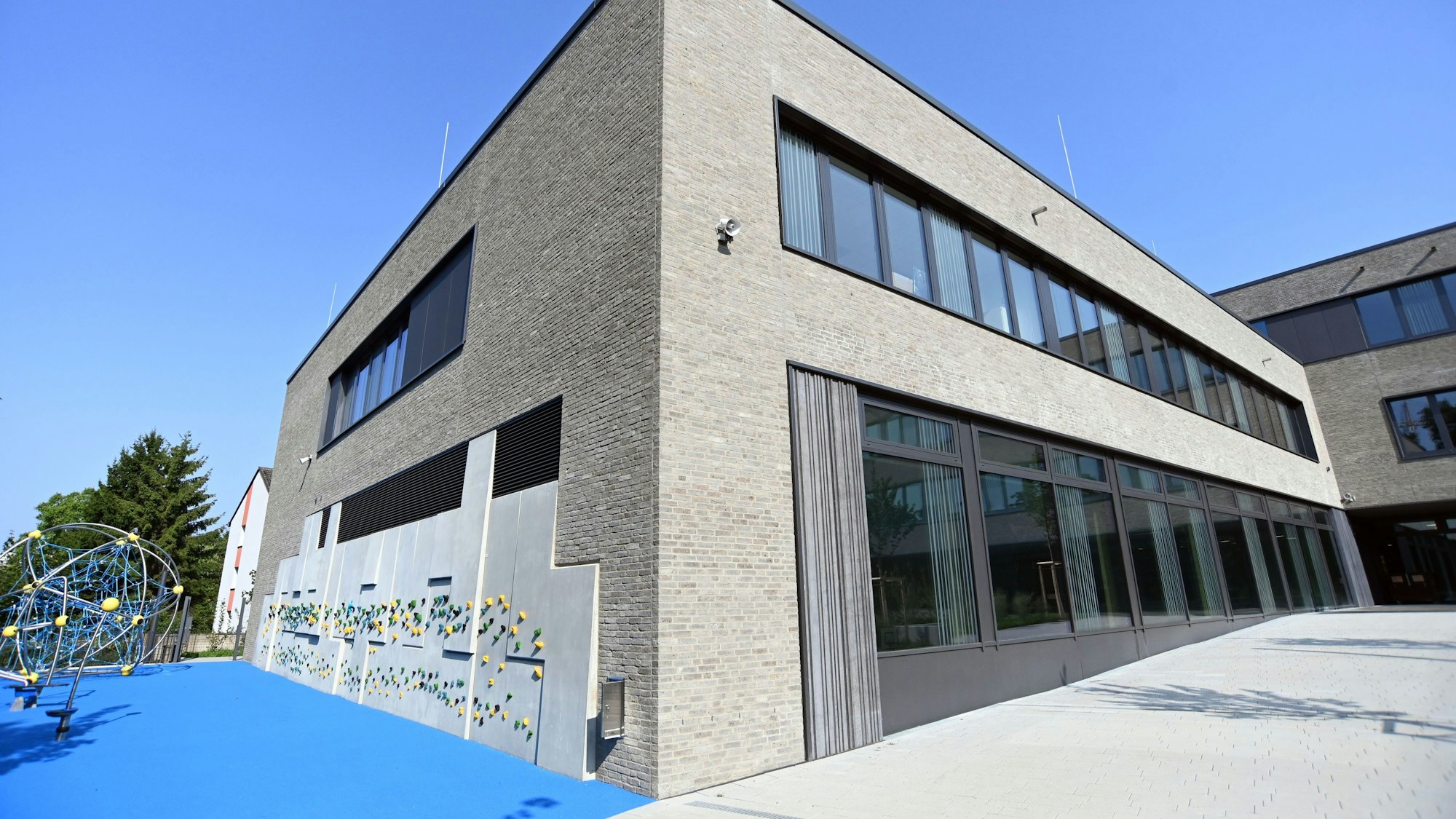 Mit dem neuen Schuljahr 2025/26 geht die Grundschule Friedrich-Karl-Straße an der Ecke zum Niehler Kirchweg in Nippes an den Start.