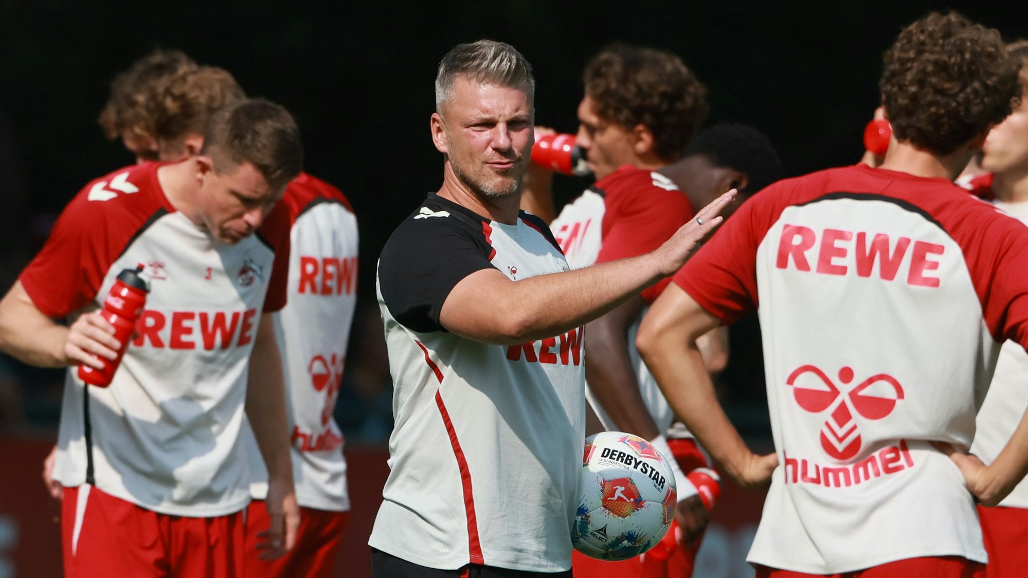 1. FC Köln, Training, Mitte Lukas Kwasniok (1. FC Köln), 14.08.2025, Bild: Herbert Bucco