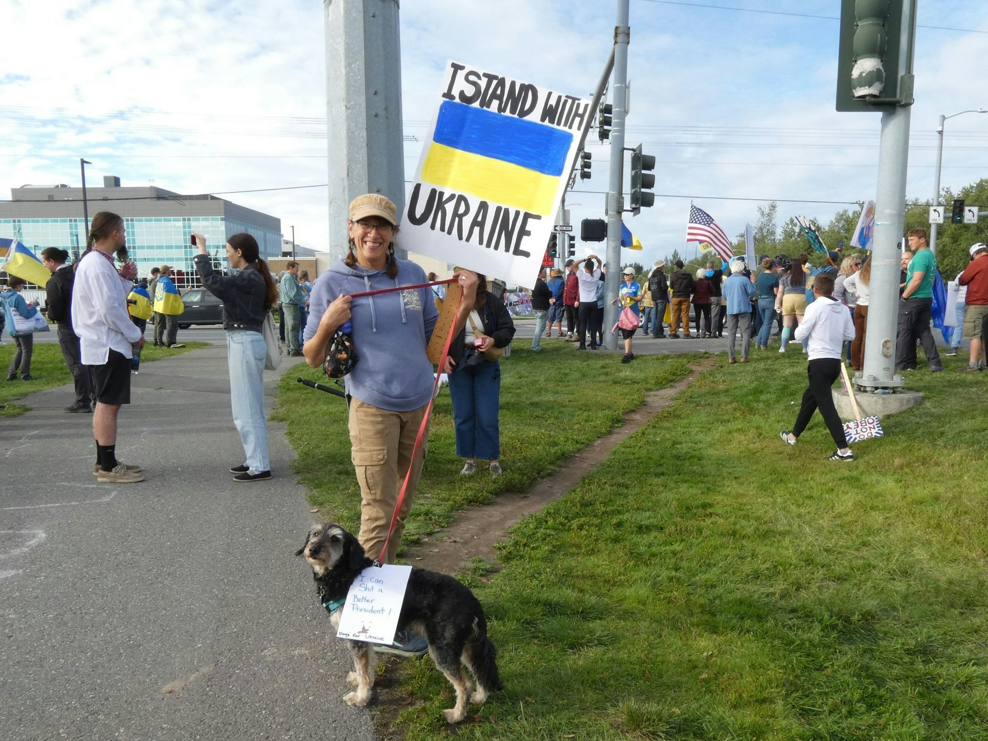 Unter den Demonstranten: auch der ein oder andere Hund.