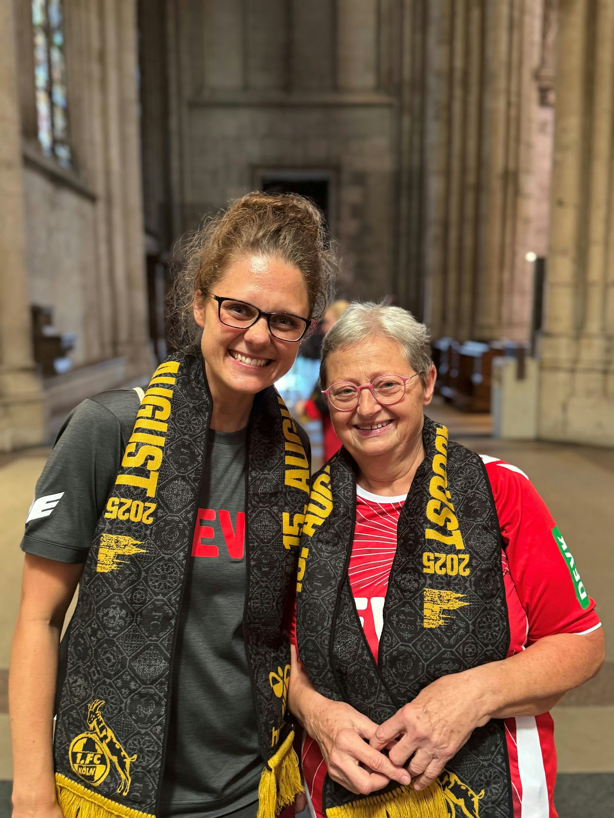 Christina und Ilse beim FC-Gottesdienst