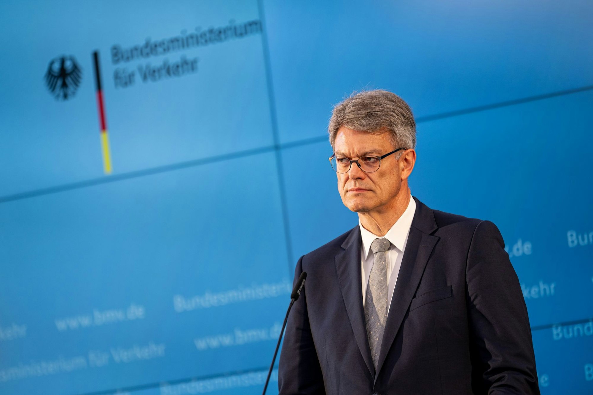 Verkehrsminister Schnieder hat große Erwartungen an den künftigen Bahnchef.