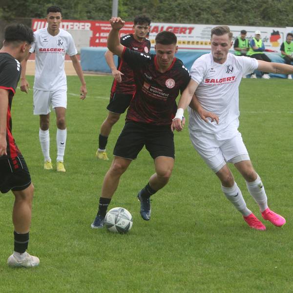Fußball Mittelrheinliga Siegburger SV 04 gegen Fortuna Köln II
Yannick Zierden