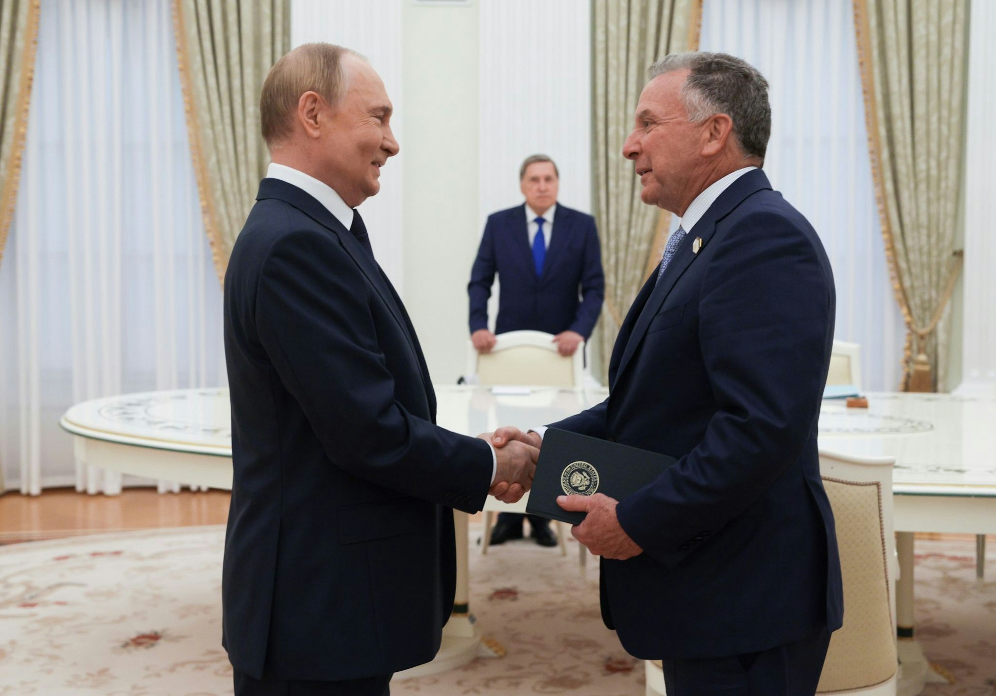 Der US-Sondergesandte Steve Witkoff (rechts) und der russische Präsident Wladimir Putin. (Archivfoto)