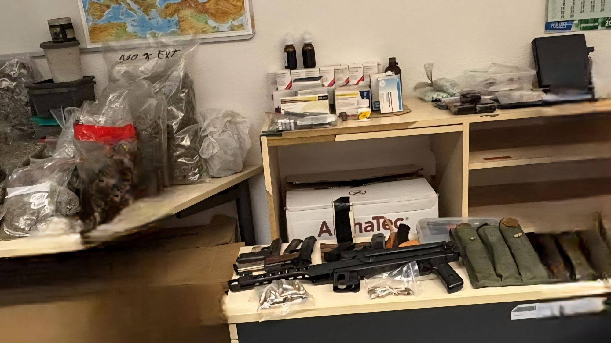 Drogen und Waffen