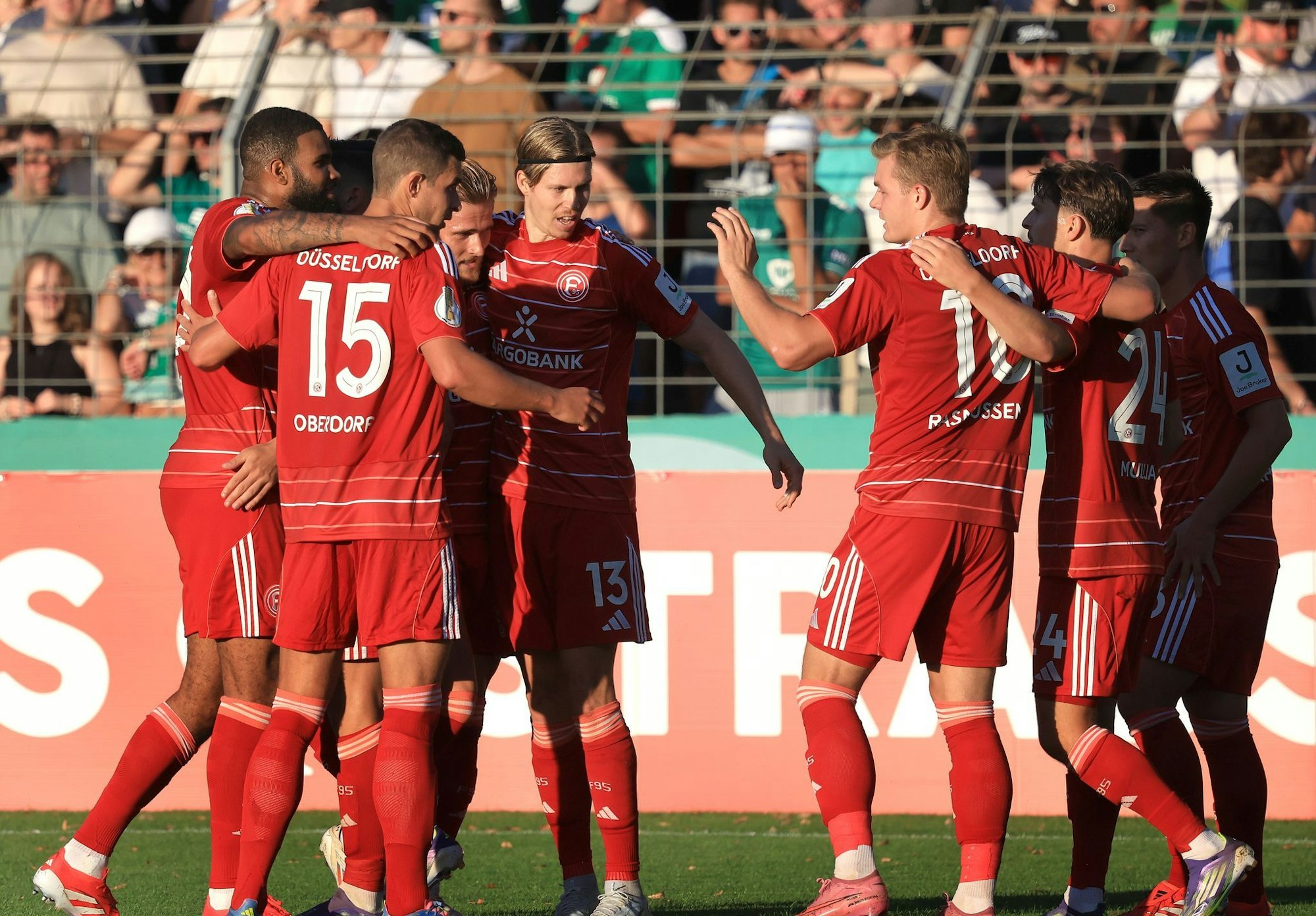 Dank einer guten zweiten Hälfte gegen den 1. FC Schweinfurt steht Fortuna Düsseldorf im DFB-Pokal in der zweiten Runde.
