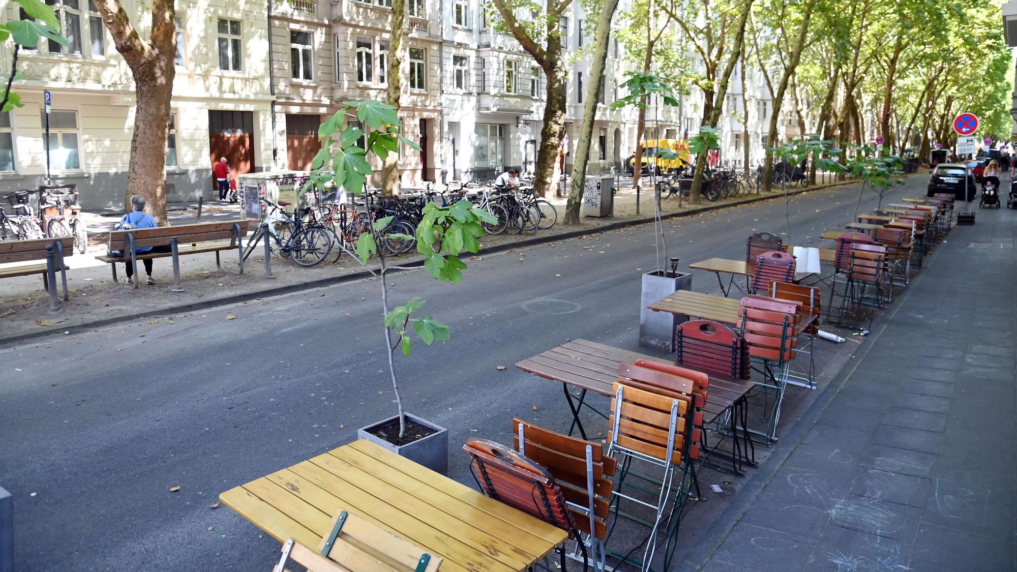 In der Weißenburgstraße im Agnesviertel hat die Stadt Köln 97 Parkplätze entfernt.