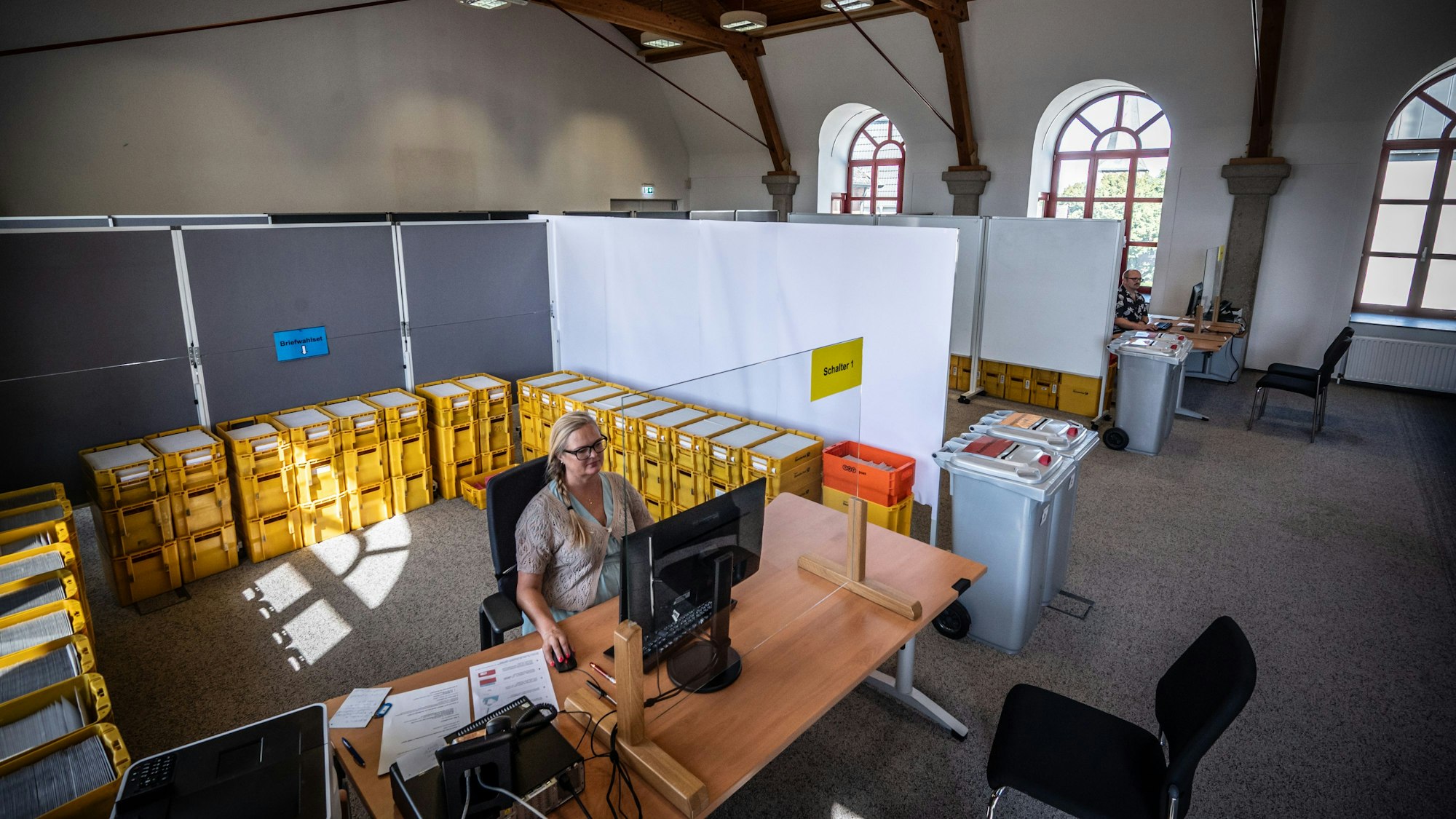 Das Briefwahlbüro zur Kommunalwahl und zur Wahl des Intergrationsrats ist seit dem 11. august geöffnet. Bild: Ralf Krieger