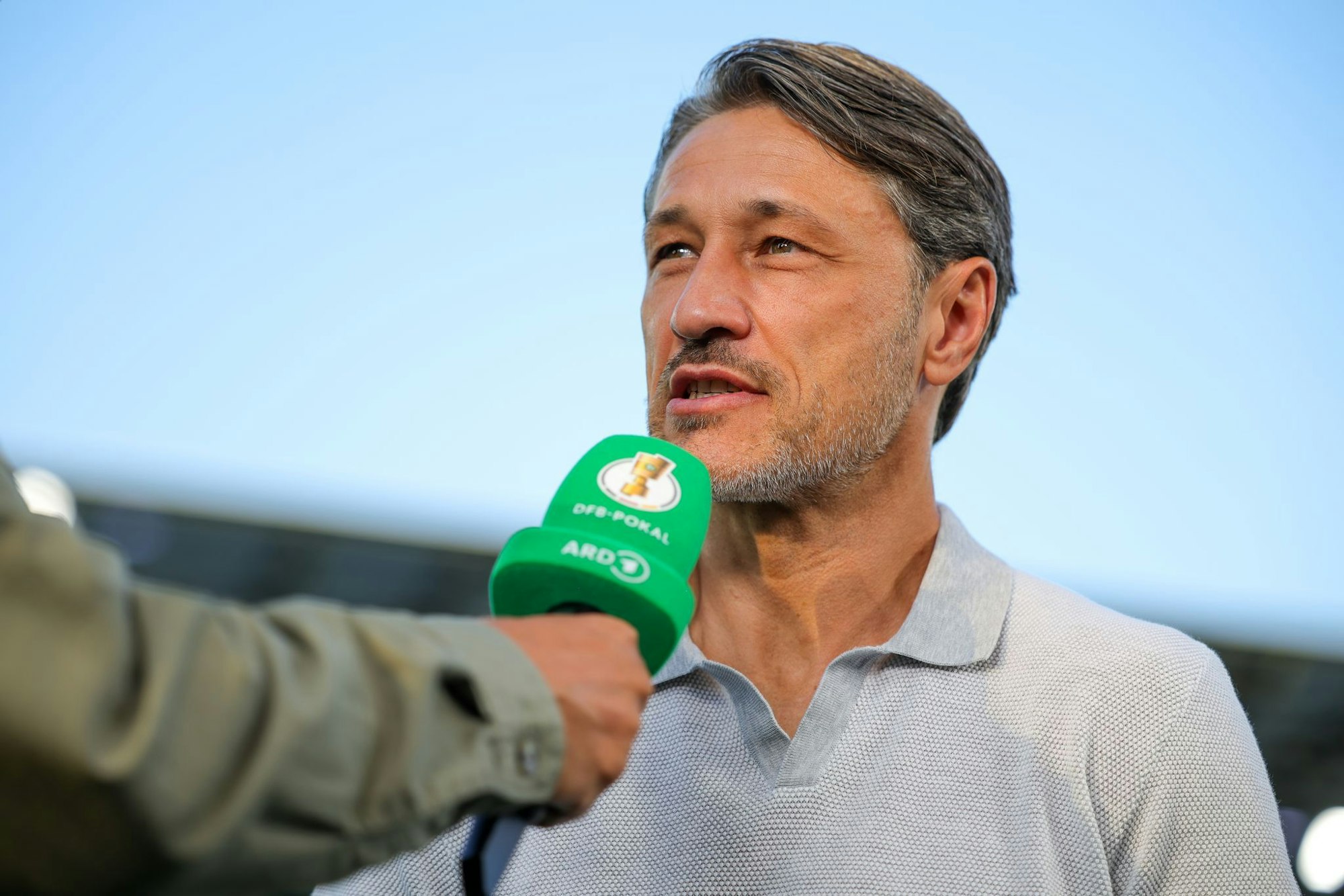 Trainer Niko Kovac spricht am Pokalabend in Essen.