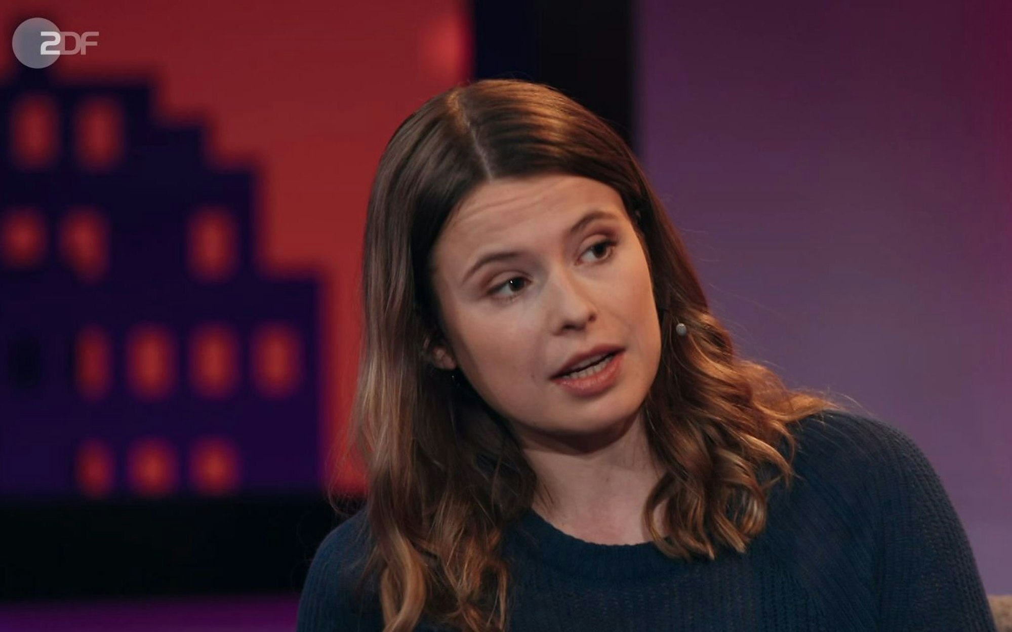 Luisa Neubauer erinnerte sich bei „Till Tonight“ an ein Talkshow-Highlight. (Bild: ZDF)