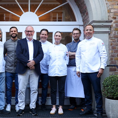 18.08.2025
Köln:
Küchenparty zur Premiere des Kochbuchs „Genial einfach“ von Kölner Stadt-Anzeiger, DuMont Buchverlag und den Cologne Fine Food Days.
Foto: Martina Goyert