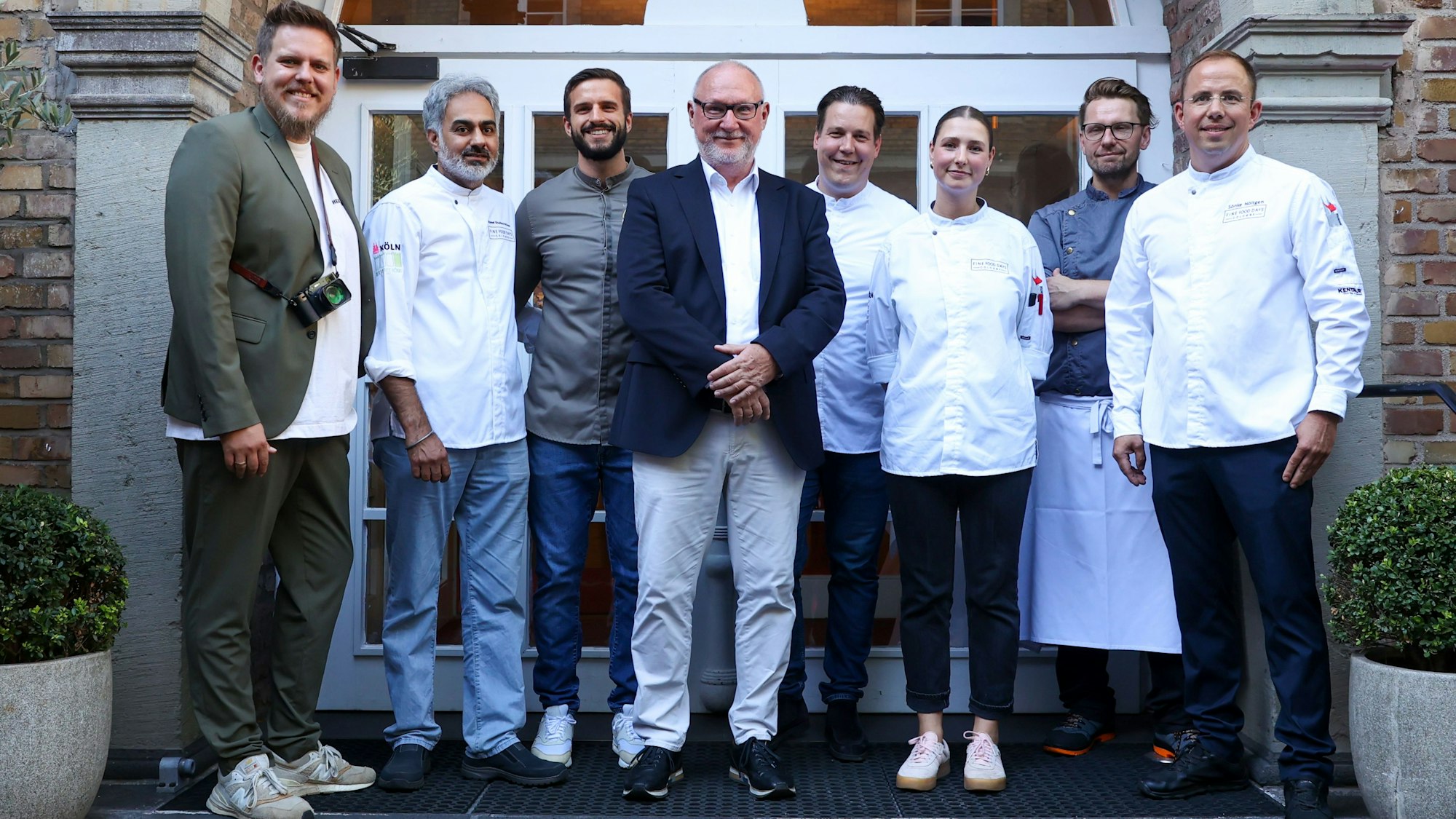 18.08.2025
Köln:
Küchenparty zur Premiere des Kochbuchs „Genial einfach“ von Kölner Stadt-Anzeiger, DuMont Buchverlag und den Cologne Fine Food Days.
Foto: Martina Goyert