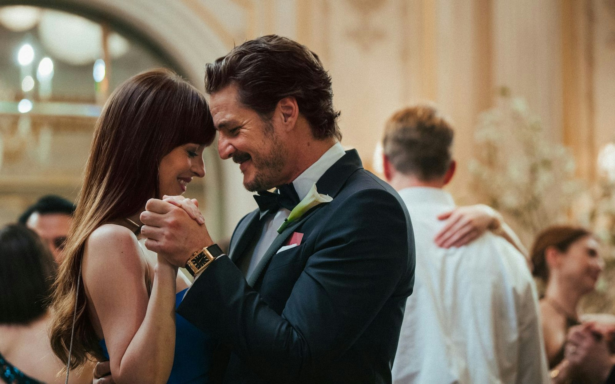„Was ist Liebe wert - Materialists“ erzählt von der New Yorkerin Lucy (Dakota Johnson), die sich zwischen zwei Traummännern entscheiden muss. Einer davon ist der schwerreiche Harry (Pedro Pascal, Bild). (Bild: Sony Pictures/Adore Matchmaking LLC)