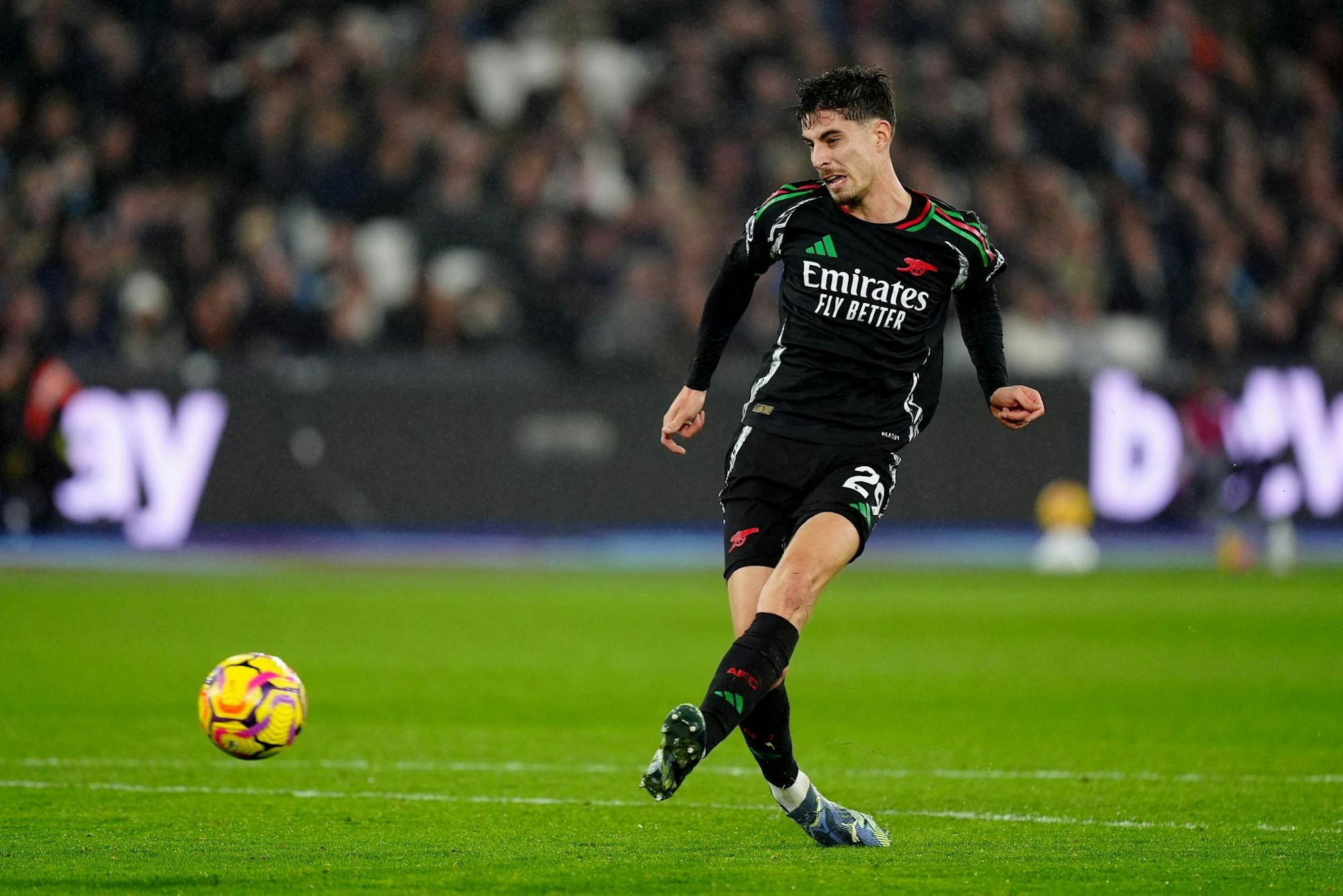 Kai Havertz soll sich einem Medienbericht zufolge am Knie verletzt haben.