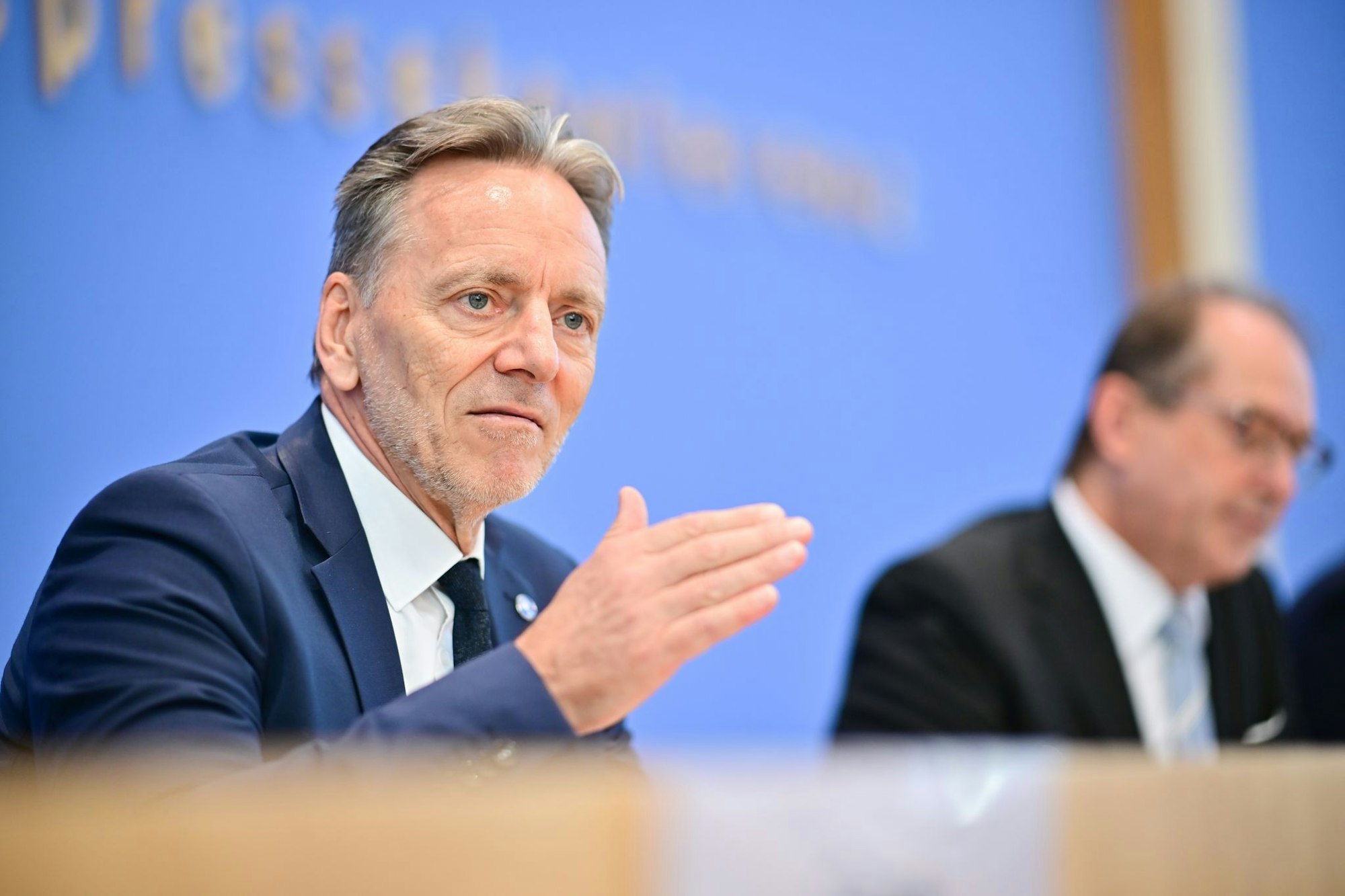 BKA-Präsident Holger Münch erwartet mehr Ermittlungserfolge durch die geplante IP-Adressenspeicherung.