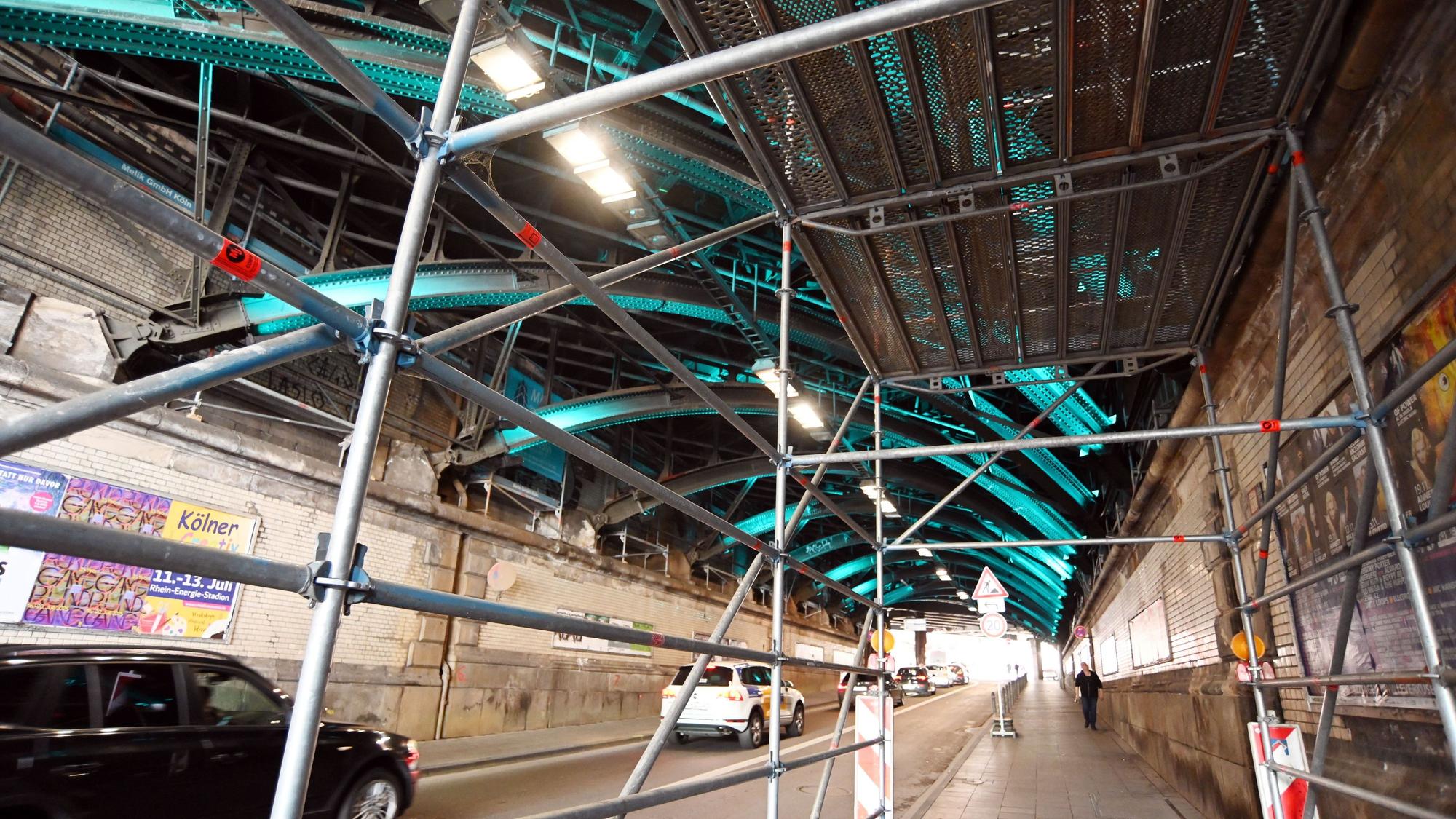 Der Tunnel Trankgasse ist mit einem Gerüst versehen. Er muss neu gebaut werden