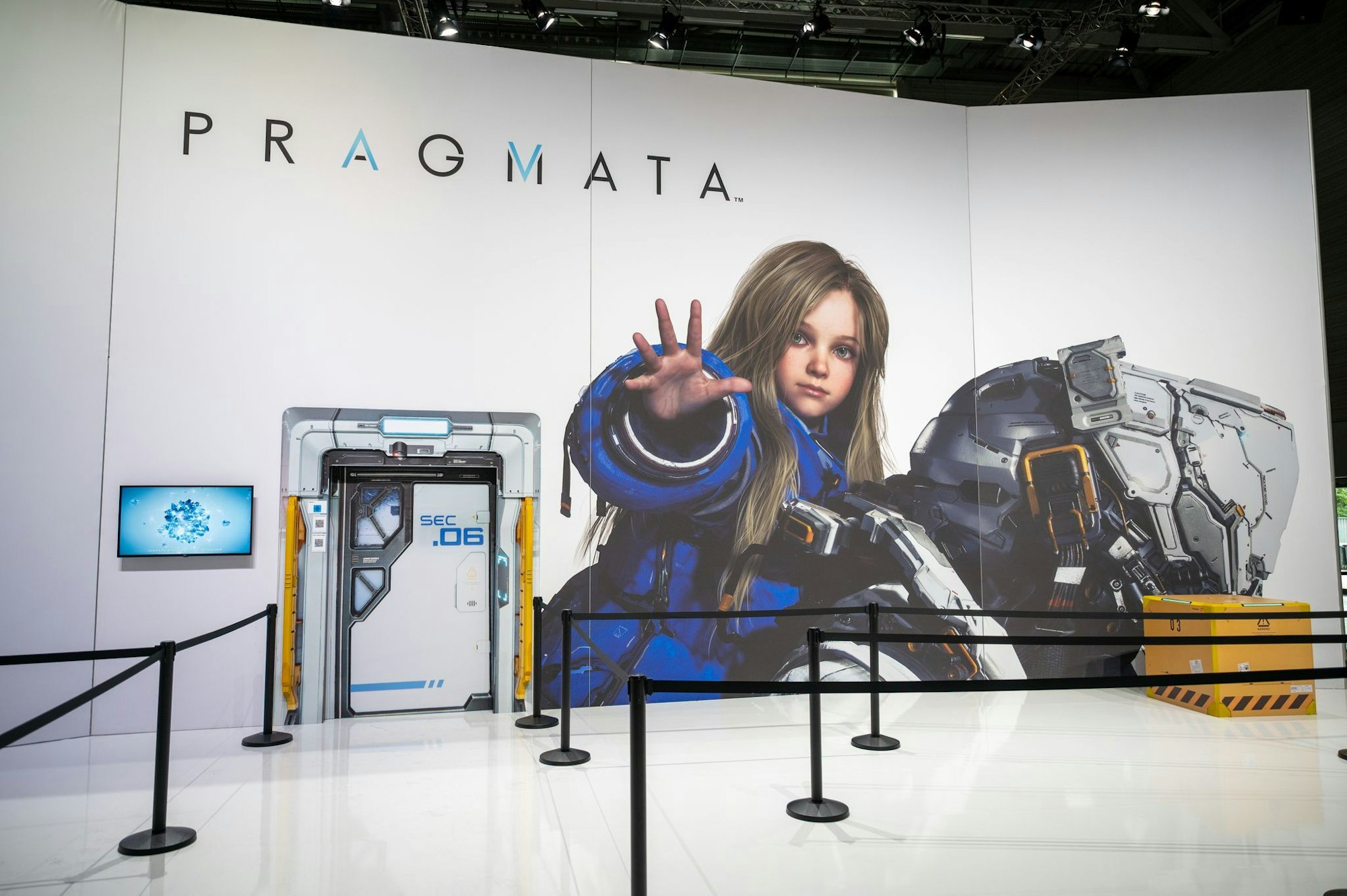 Im futuristische Action-Adventure «Pragmata» von Capcom begleitet ein Androiden-Mädchen den Protagonisten.
