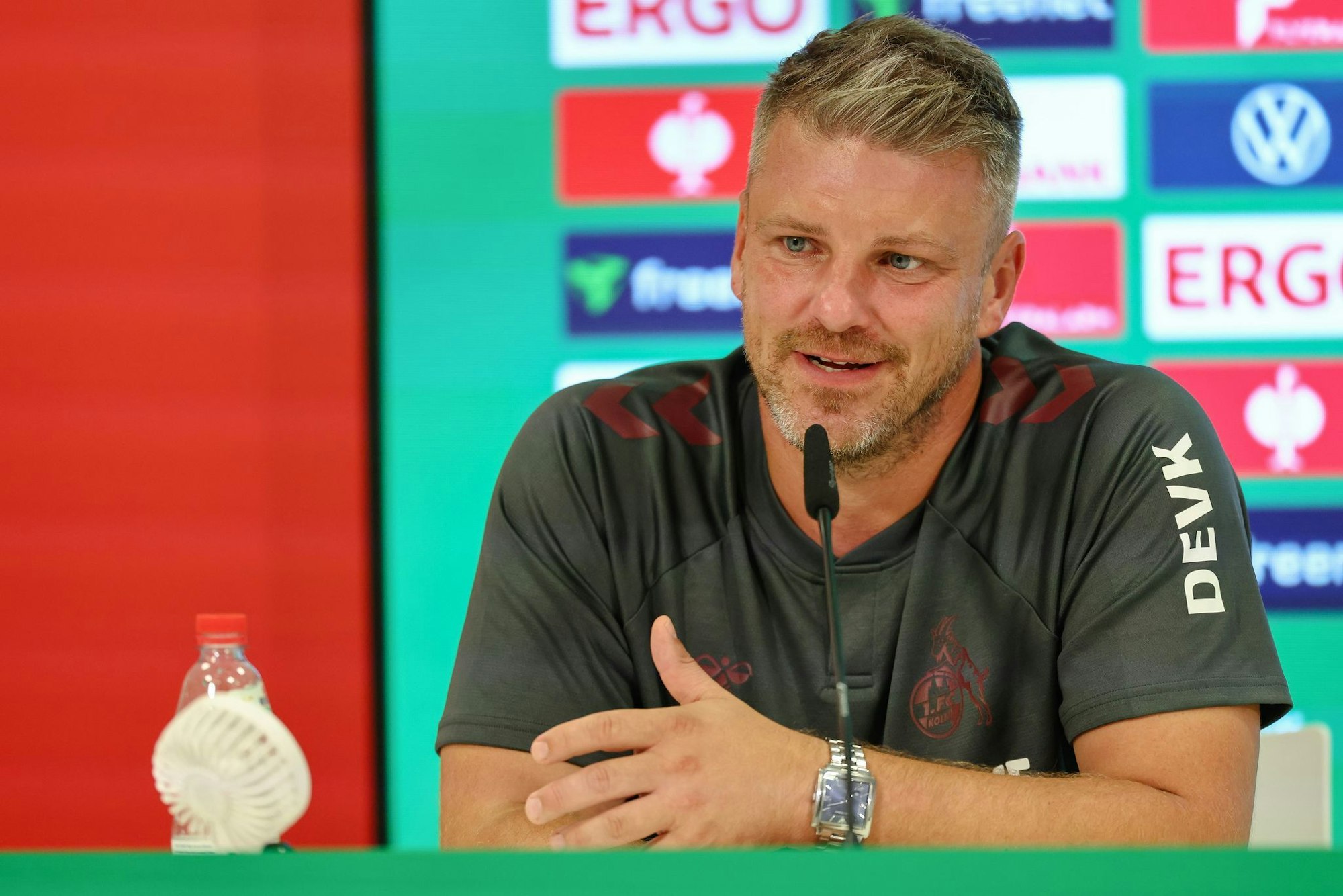 Lukas Kwasniok freut sich auf sein Bundesliga-Debüt - trotz aller Regeln (Archivbild).