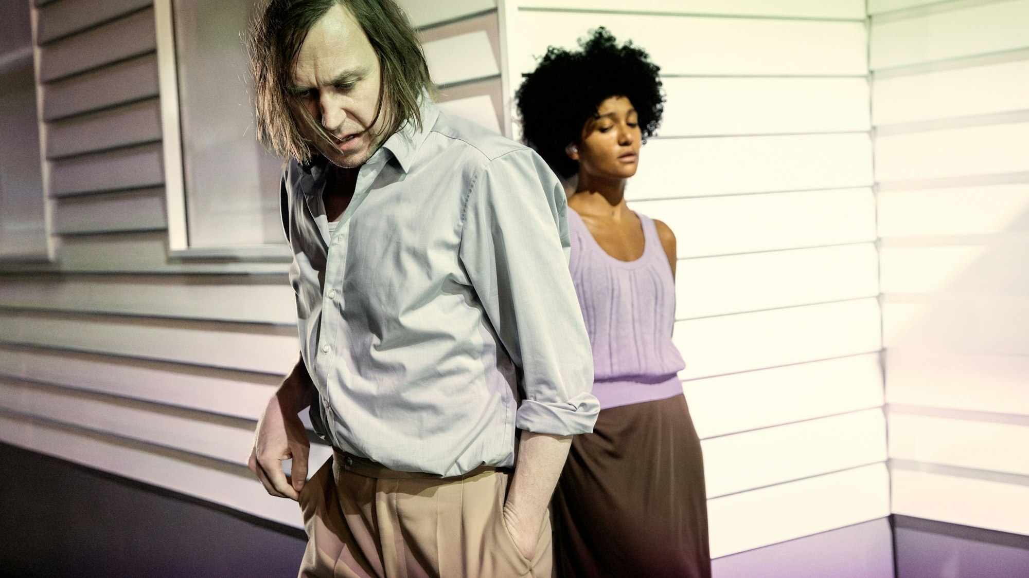 Lars Eidinger und Larissa Sirah Herden spielen die Hauptrollen in der Uraufführung der Musik-Theaterproduktion «I did it my way» zu Musik von Frank Sinatra und der US-Pianistin Simone.