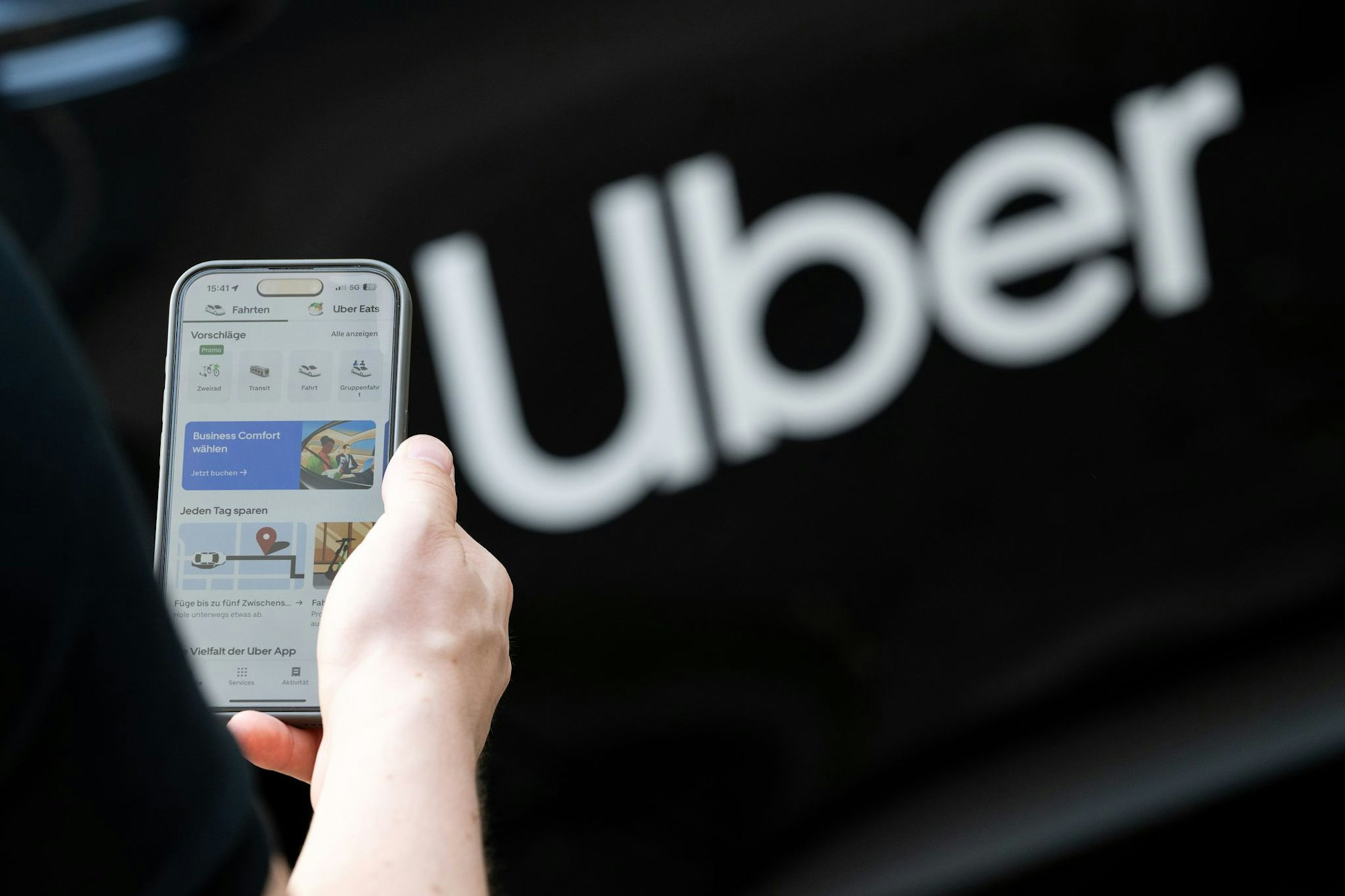 Bei Uber können Frauen eine Fahrt mit einer Fahrerin buchen - müssen dann aber etwas mehr Wartezeit in Kauf nehmen. (Symbolbild)