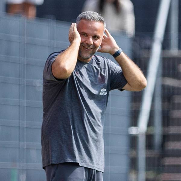 Regionalliga West: 1. FC Köln U21, U 21 - Sportfreunde Siegen, 17.08.2025 Evangelos Sbonias 1. FC Köln U21, Cheftrainer. Regionalliga West, 1. FC Köln U21 - Sportfreunde Siegen, 4. Spieltag, am 17.08.2025, Franz-Kremer-Stadion, Köln *** Regionalliga West 1 FC Köln U21 Sportfreunde Siegen, 17 08 2025 Evangelos Sbonias 1 FC Köln U21, Head Coach Regionalliga West, 1 FC Köln U21 Sportfreunde Siegen, Matchday 4, on 17 08 2025, Franz Kremer Stadium, Cologne Copyright: xBEAUTIFULxSPORTS/Meuselx