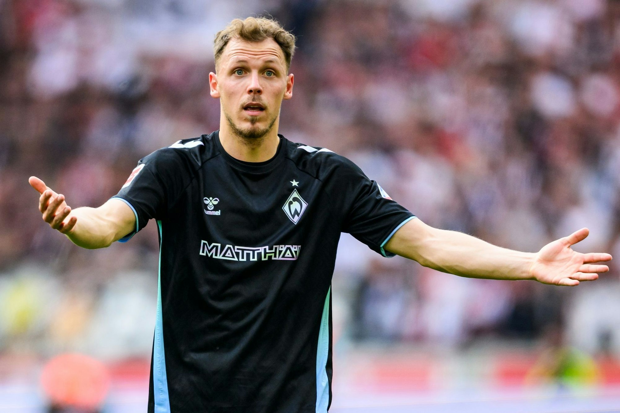 Werder-Profi Senne Lynen fordert Zugänge. (Archivbild)