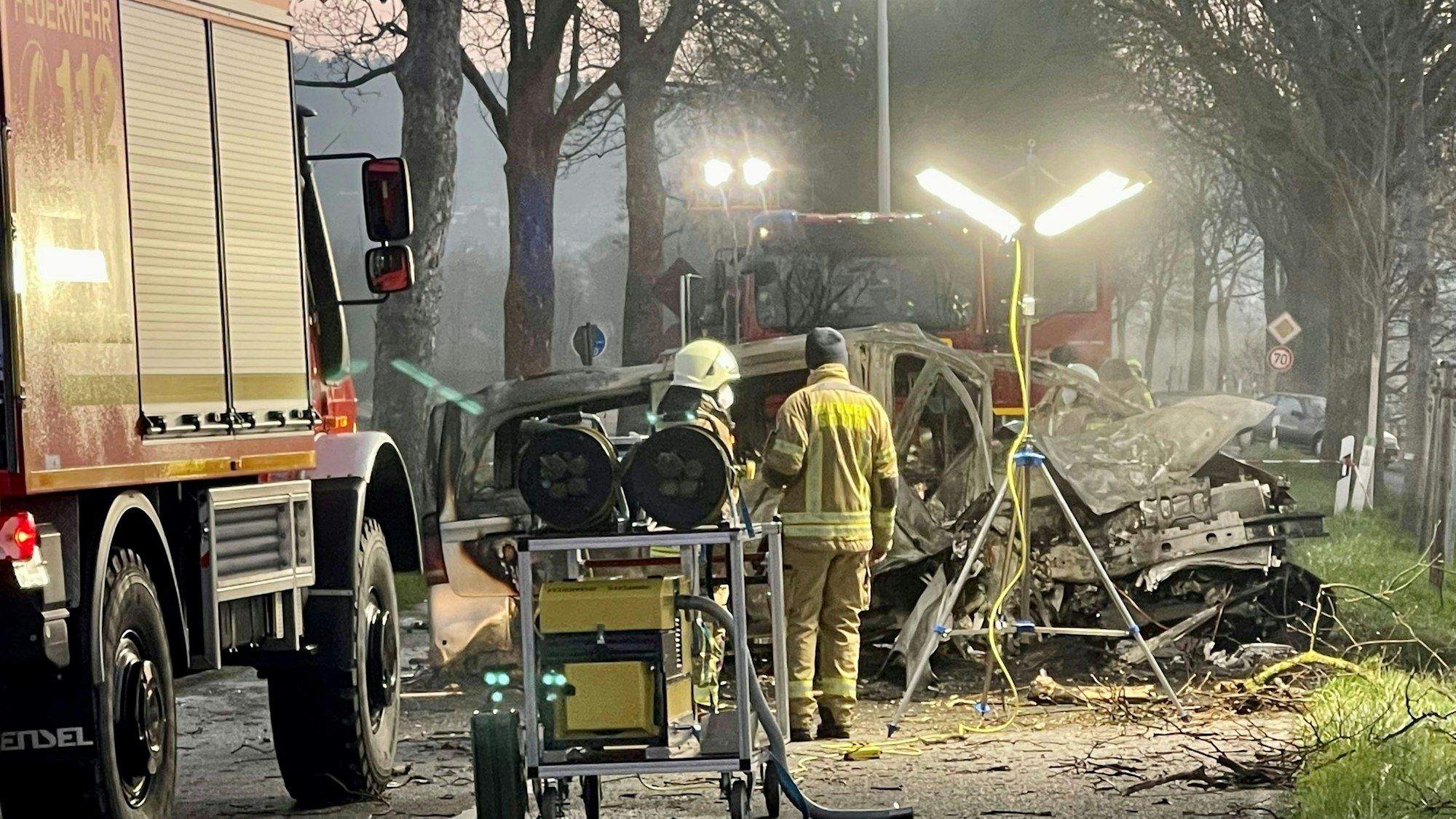 Tödlicher Verkehrsunfall auf der Wahnbachtalstraße zwischen Siegburg-Kaldauen und Siegburg