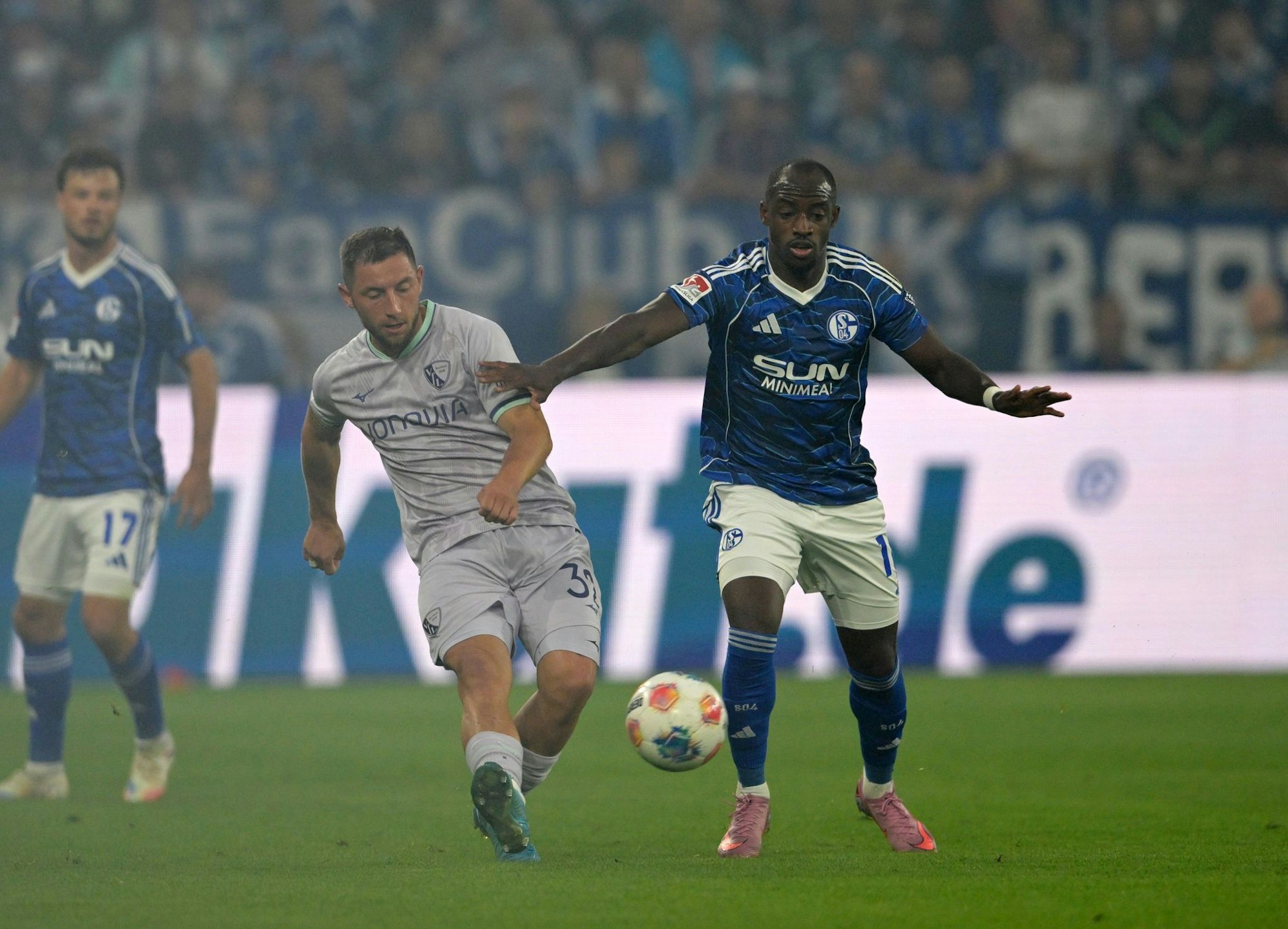 Schalke 04 setzte sich im Nachbarschaftsduell gegen Bochum durch.