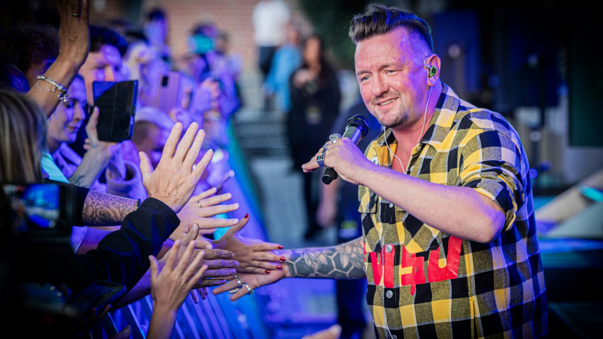 Ben Zucker gastierte mit seiner „Draussen Live“-Tour im Kölner Tanzbrunnen.