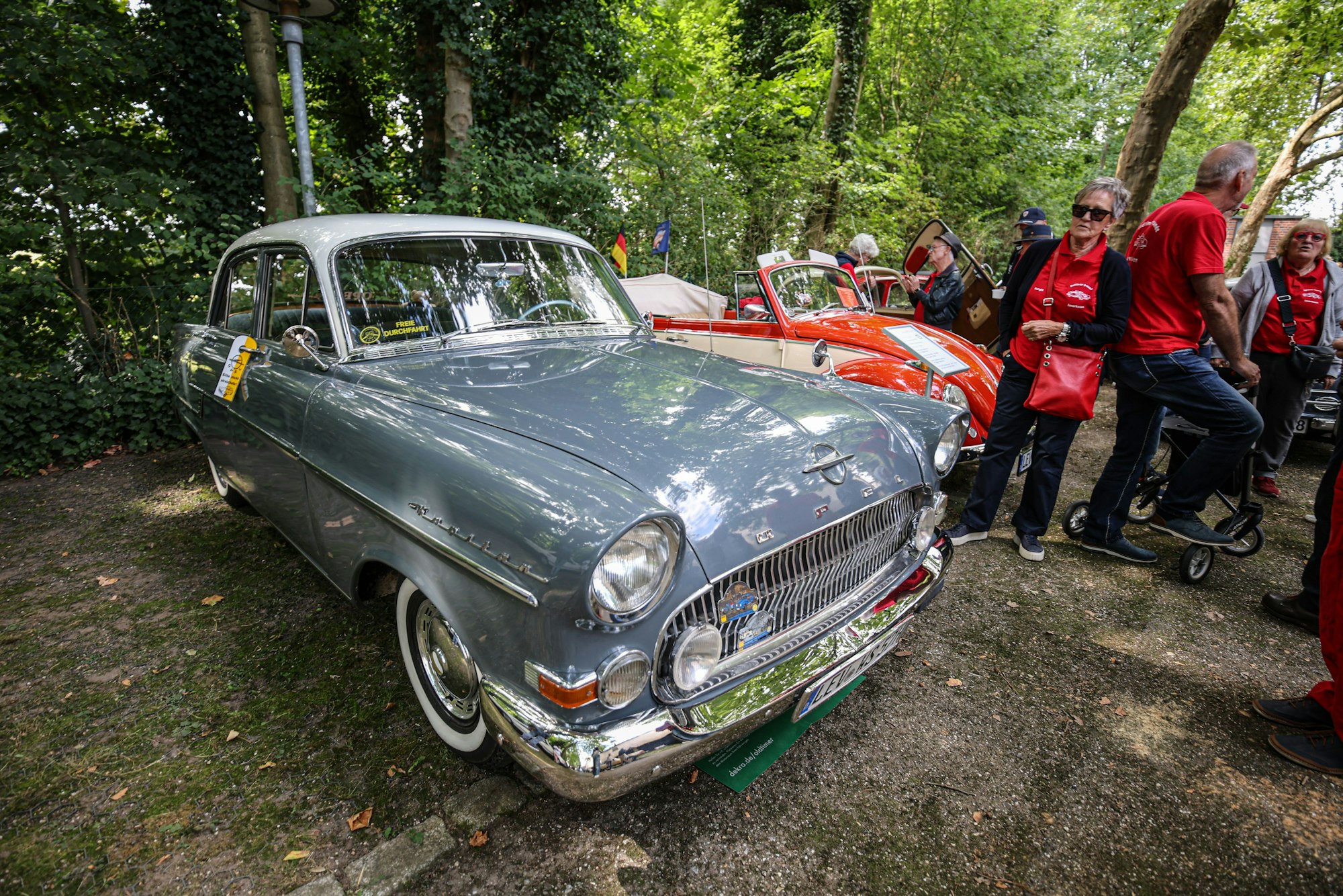 Historische Fahrzeuge konnten beim Oldtimer Treff in Pattscheid hautnah besichtigt werden.