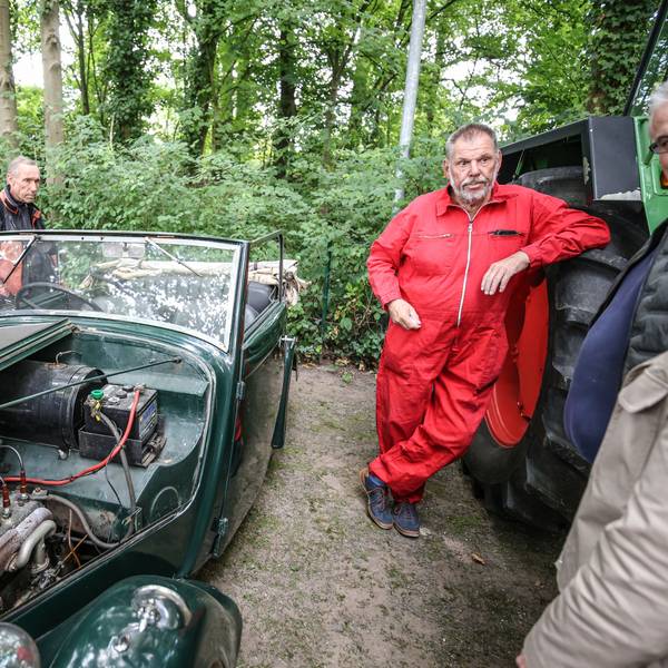 Olaf Küster ist der Vorsitzende des Pattscheider Oldtimer-Veteranen-Clubs.