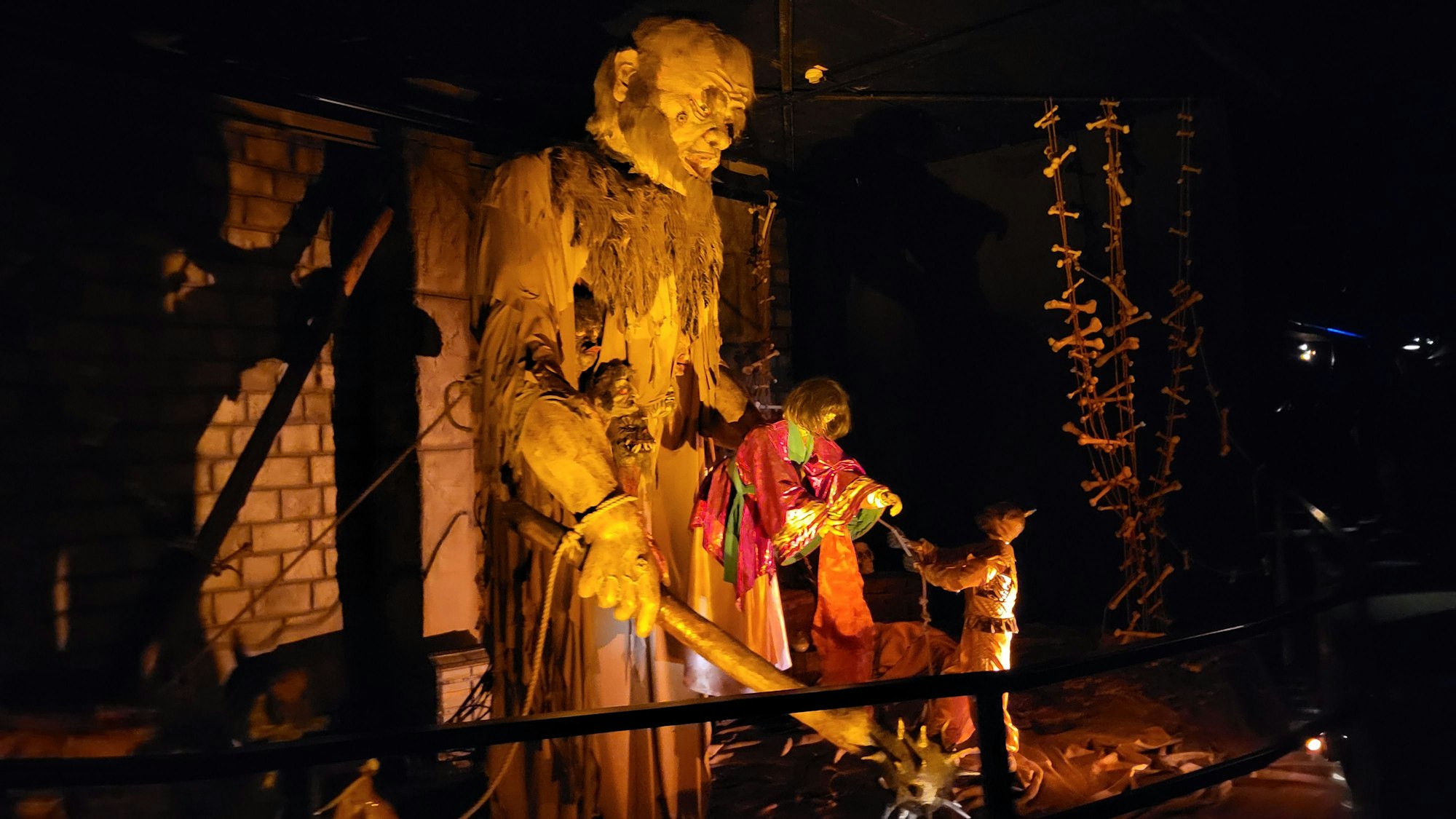 Fahrt mit der Geister Rikscha im Phantasialand