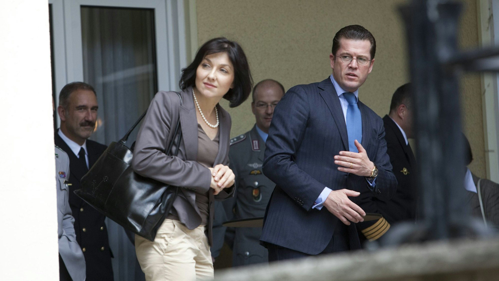 Karl-Theodor zu Guttenberg und Katherina Reiche bei einem Termin in Potsdam, 2010.