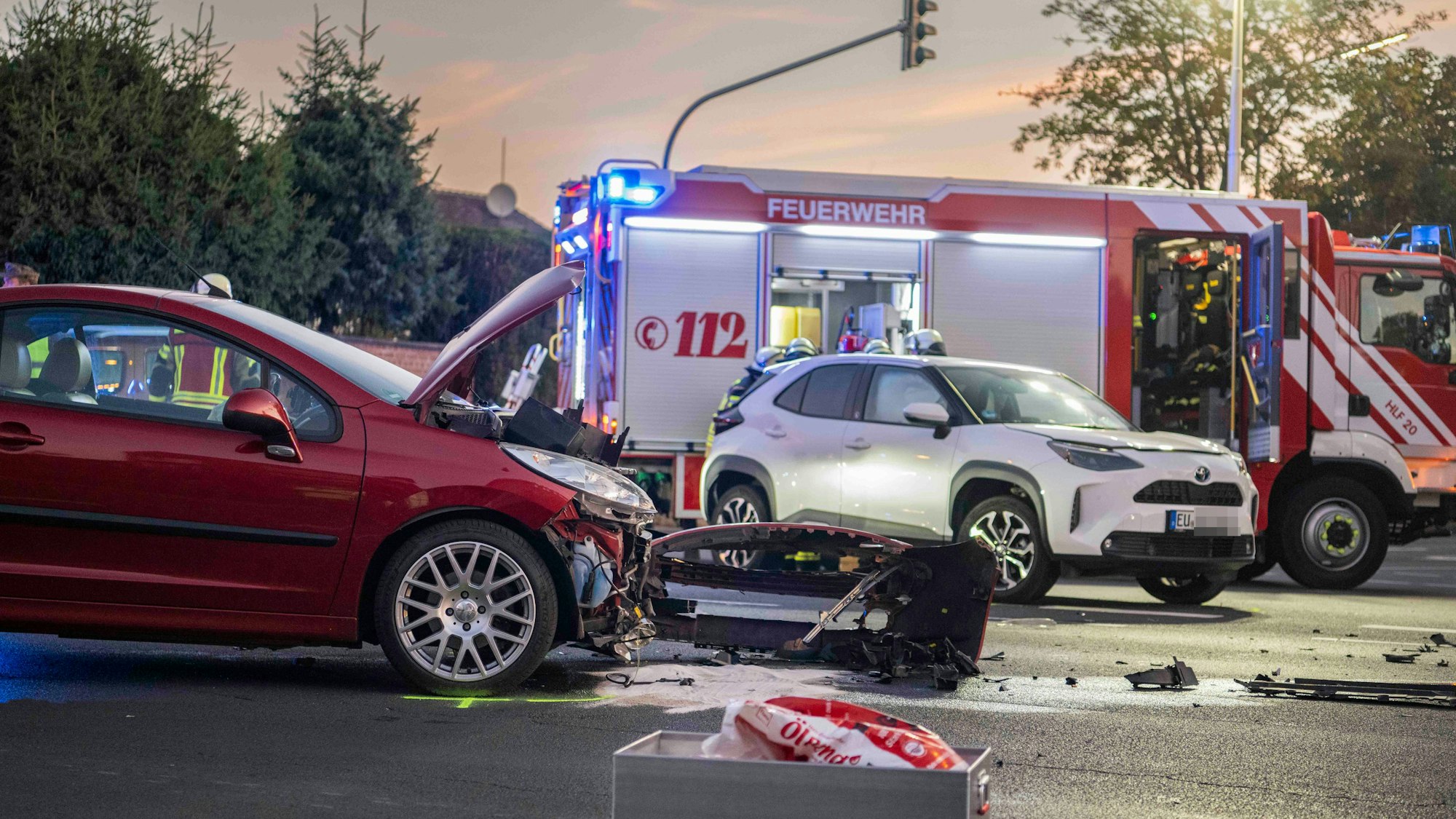 Das Bild zeigt den Unfall in Euskirchen.