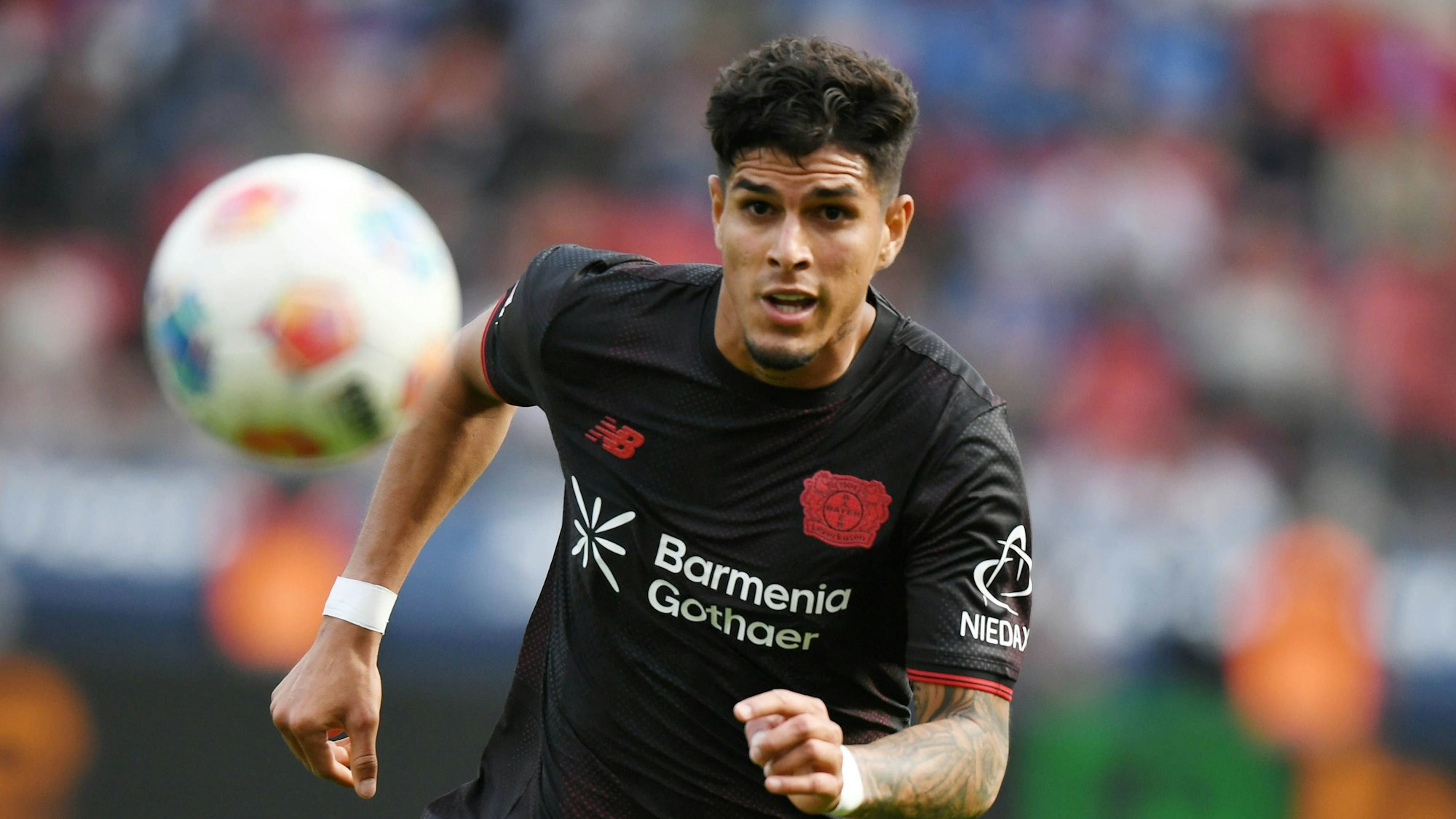 Piero Hincapié im Bayer-Dress.