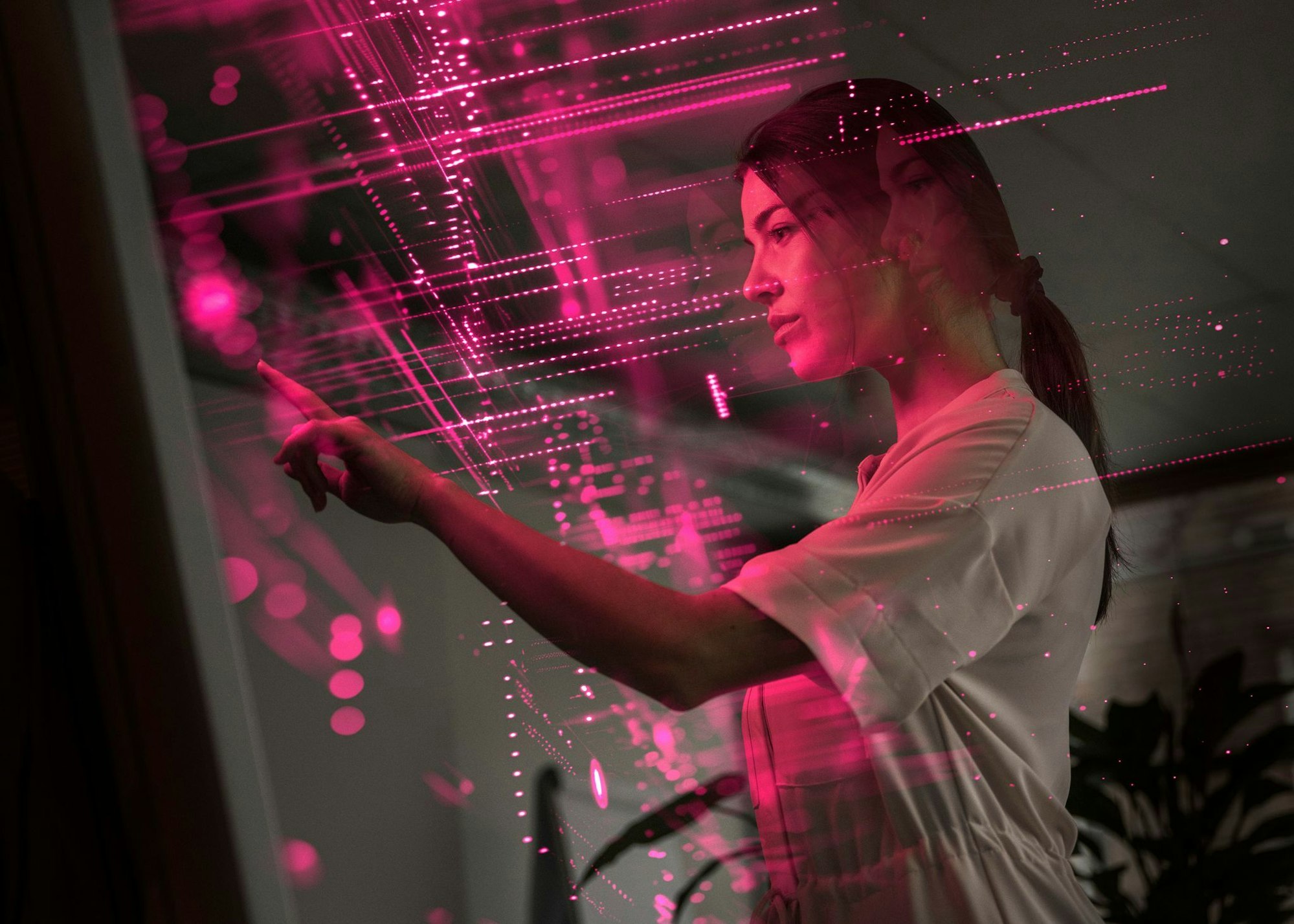 Künstliche Intelligenz wird in Unternehmen zunehmend eingesetzt. Dass es allein dadurch weniger Jobs auf dem Einstiegslevel gibt, ist aber nicht systematisch belegt.