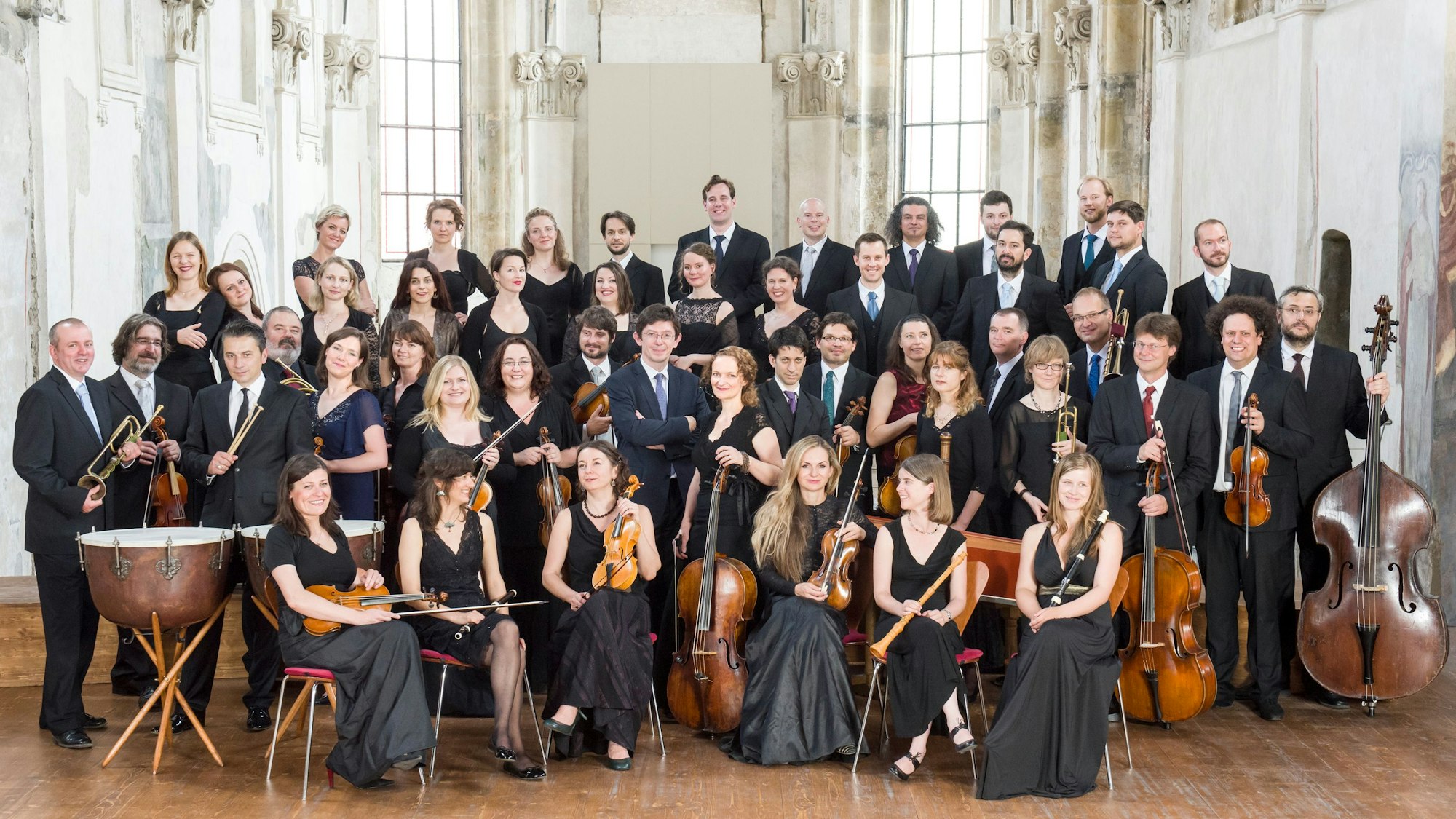 Collegium 1704
(Chor und Orchester).