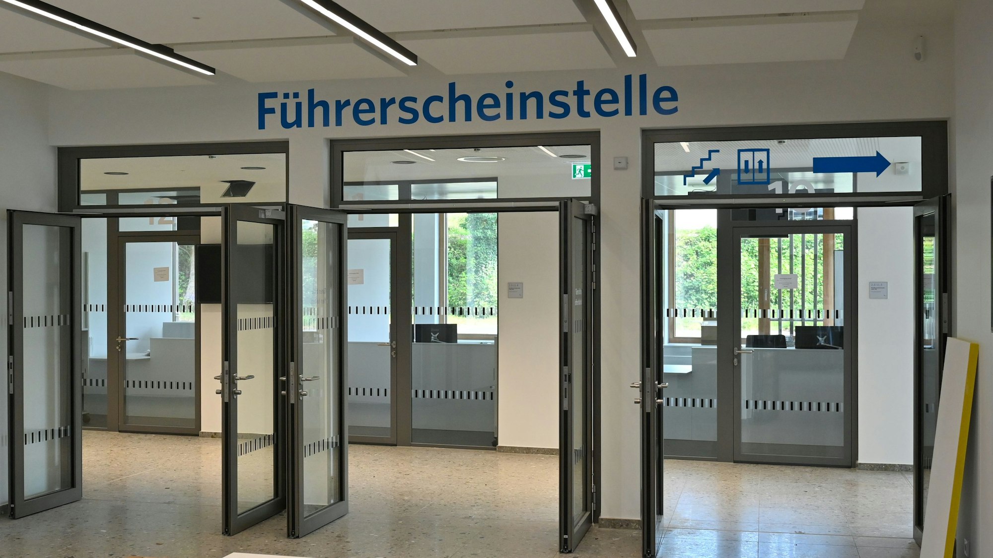 Der Eingang zur Führerscheinstelle.