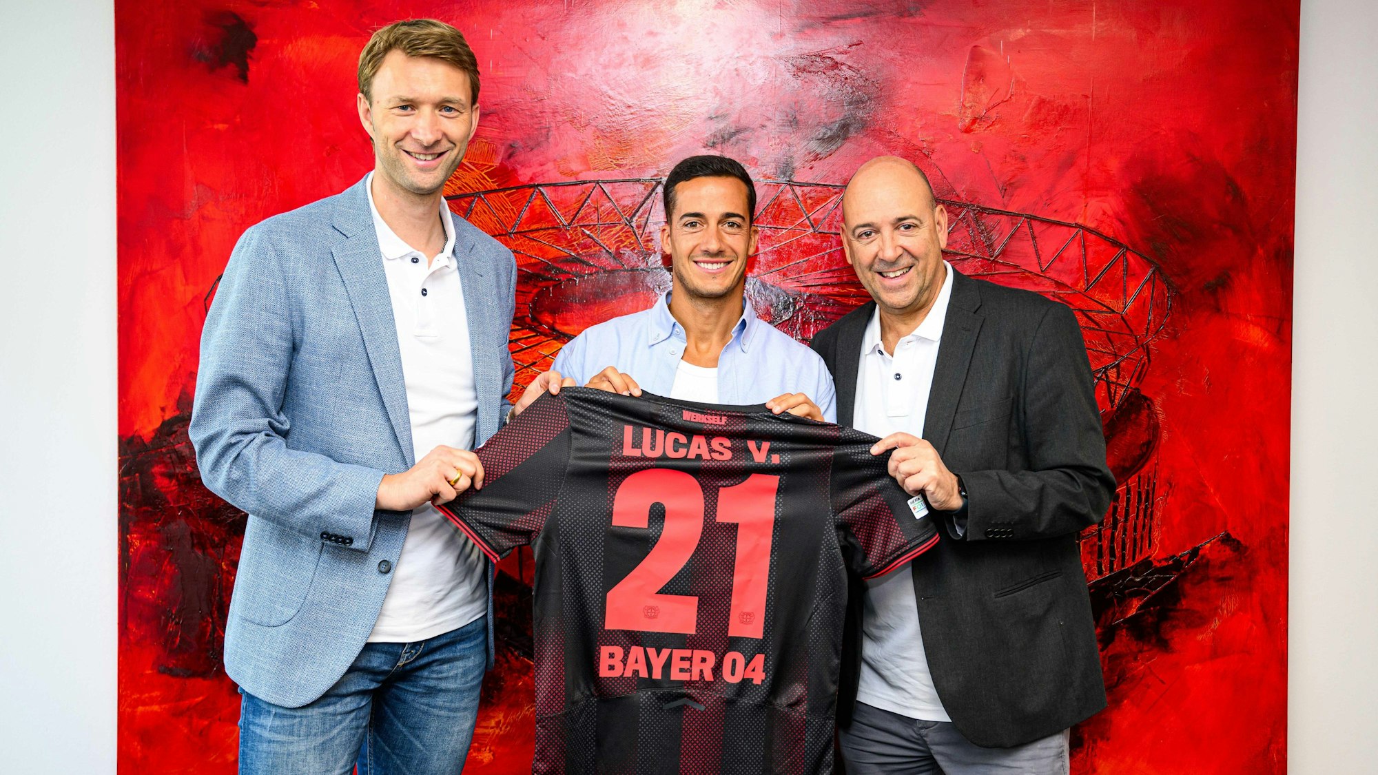 Simon Rolfes (l), Lucas Vazquez (m.) und Fernando Carro (r.)