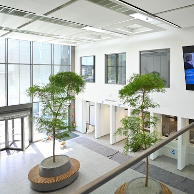 Blick in das Straßenverkehrsamt.