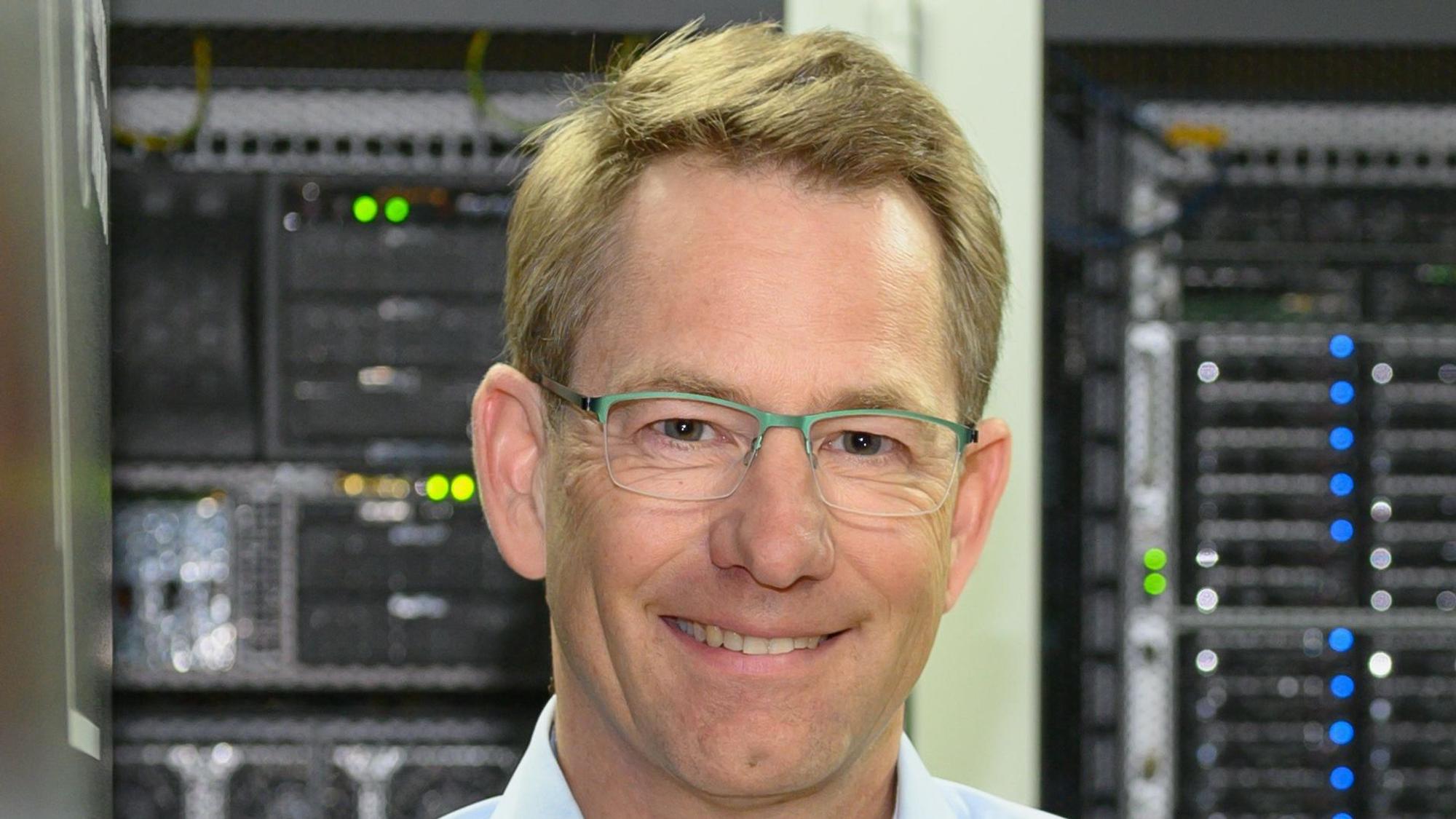 Professor Christian Hasse beschäftigt sich unter anderem mit der Rolle von Wasserstoff bei der Energiewende.
