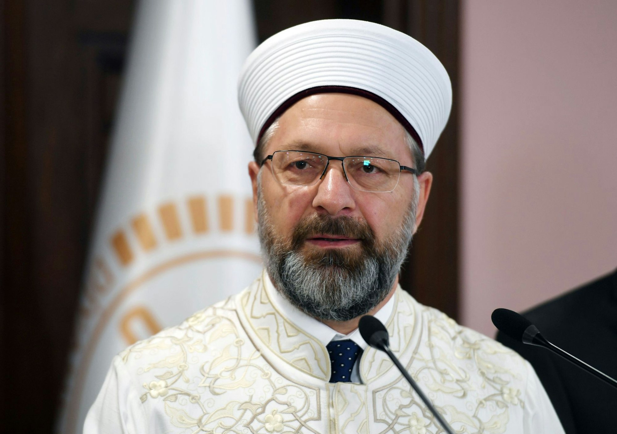 Ali Erbas, Präsident der türkischen Religionsbehörde Diyanet - deren Auslegung des Islam ist vielen Frauen zu restriktiv. (Archivbild)